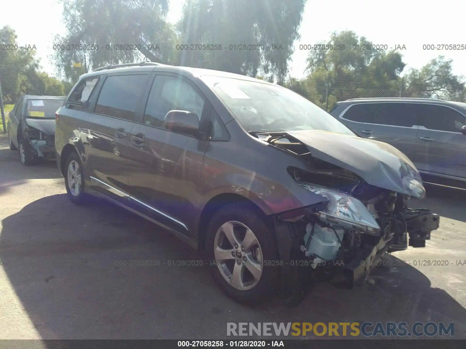 1 Photograph of a damaged car 5TDKZ3DCXLS062253 TOYOTA SIENNA 2020