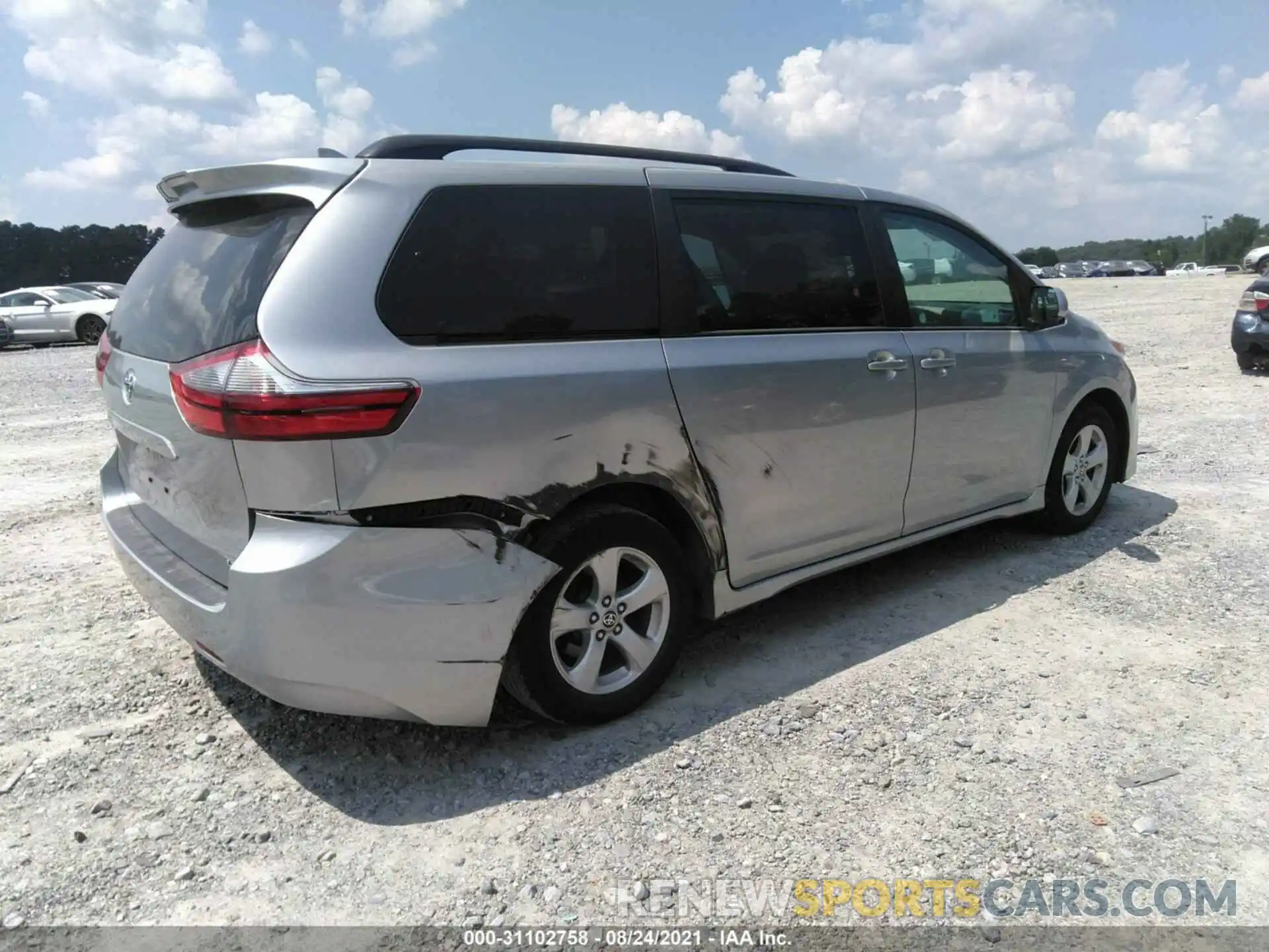 4 Фотография поврежденного автомобиля 5TDKZ3DCXLS064391 TOYOTA SIENNA 2020