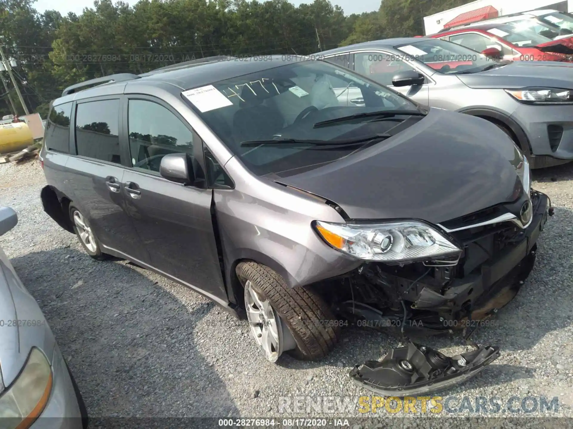 1 Photograph of a damaged car 5TDKZ3DCXLS064777 TOYOTA SIENNA 2020