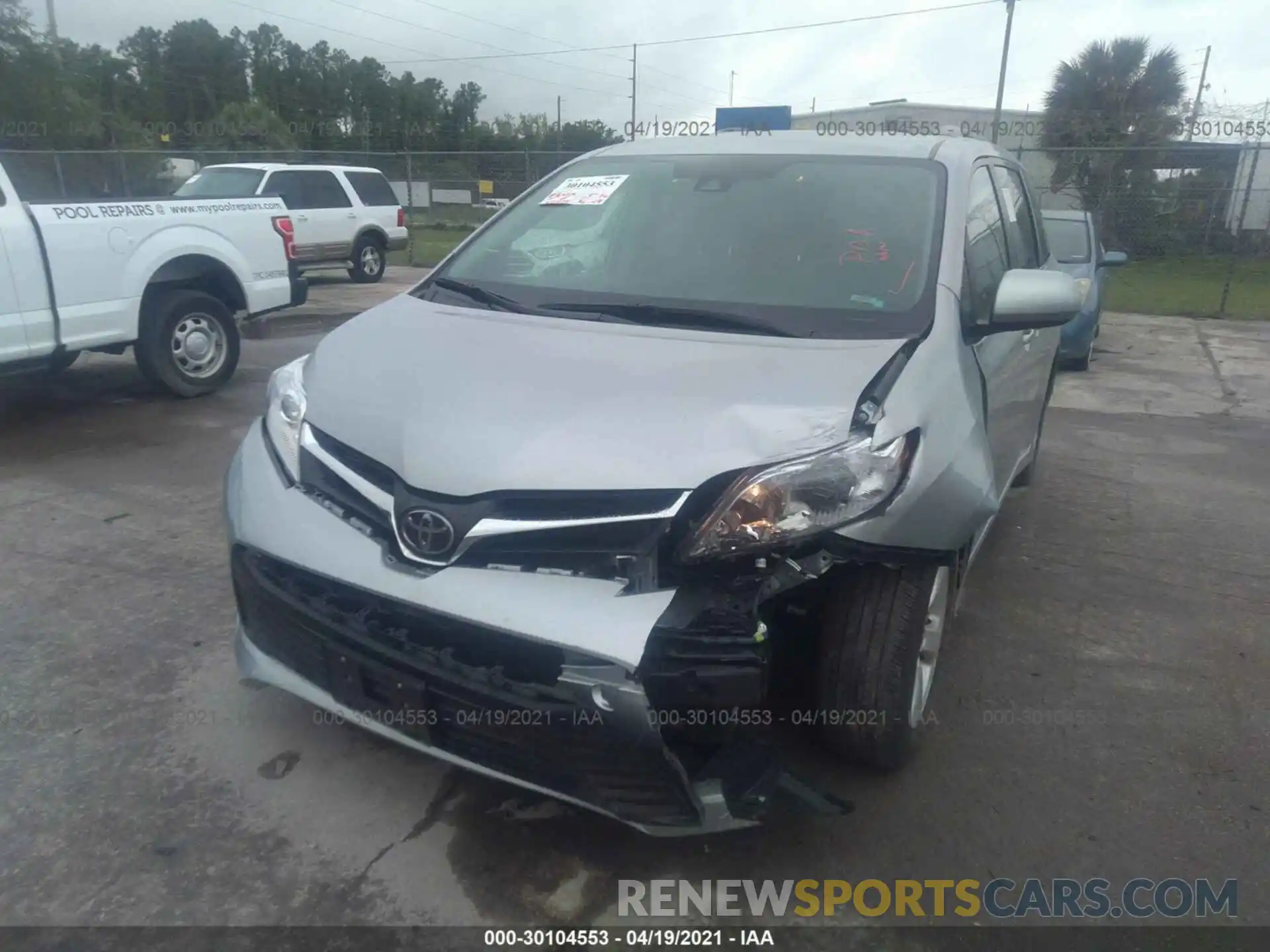 6 Photograph of a damaged car 5TDKZ3DCXLS069526 TOYOTA SIENNA 2020