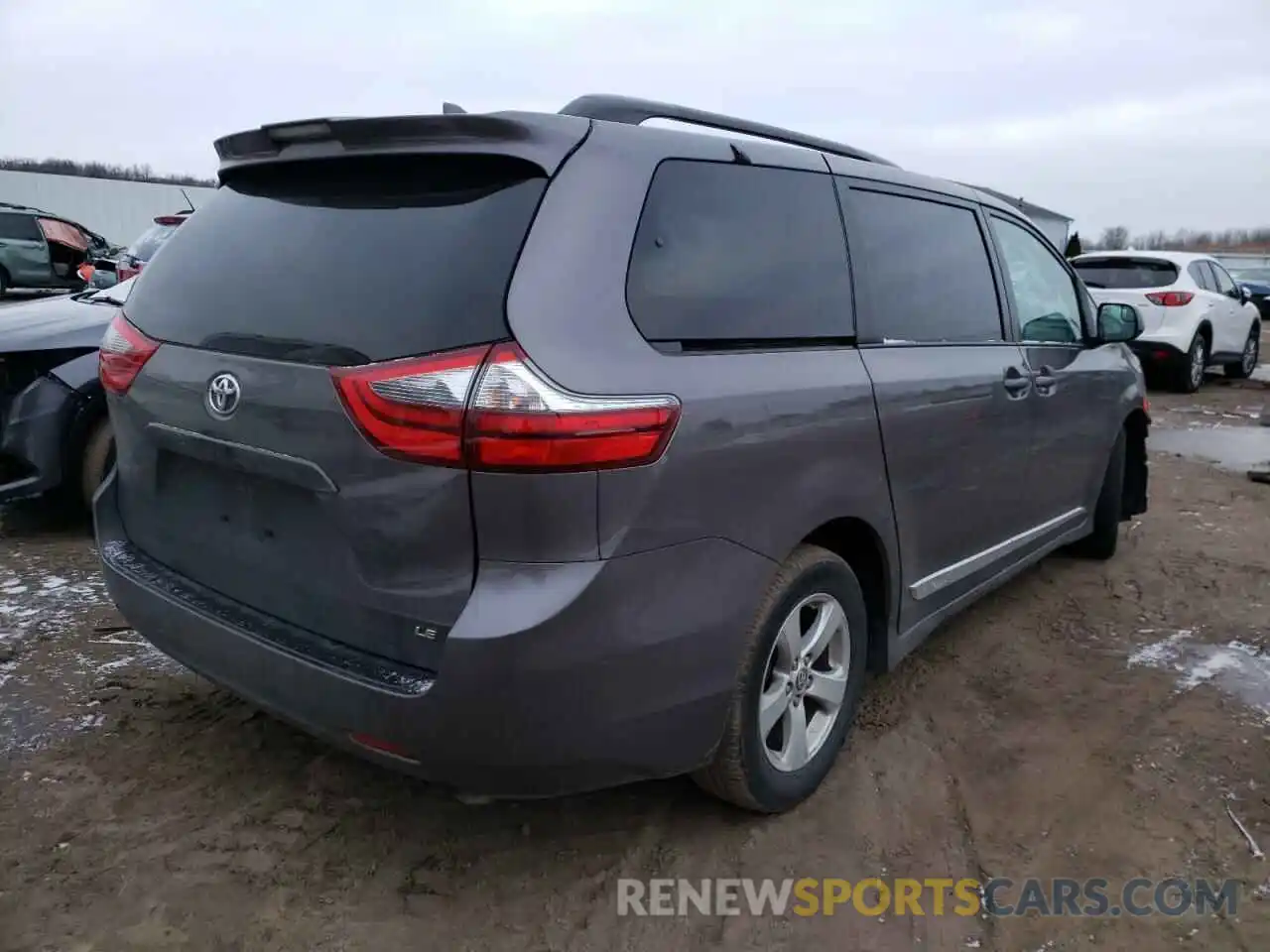 4 Photograph of a damaged car 5TDKZ3DCXLS074113 TOYOTA SIENNA 2020