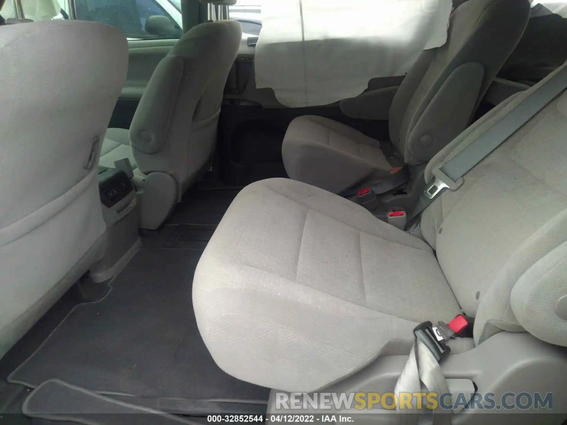 8 Фотография поврежденного автомобиля 5TDKZ3DCXLS081417 TOYOTA SIENNA 2020