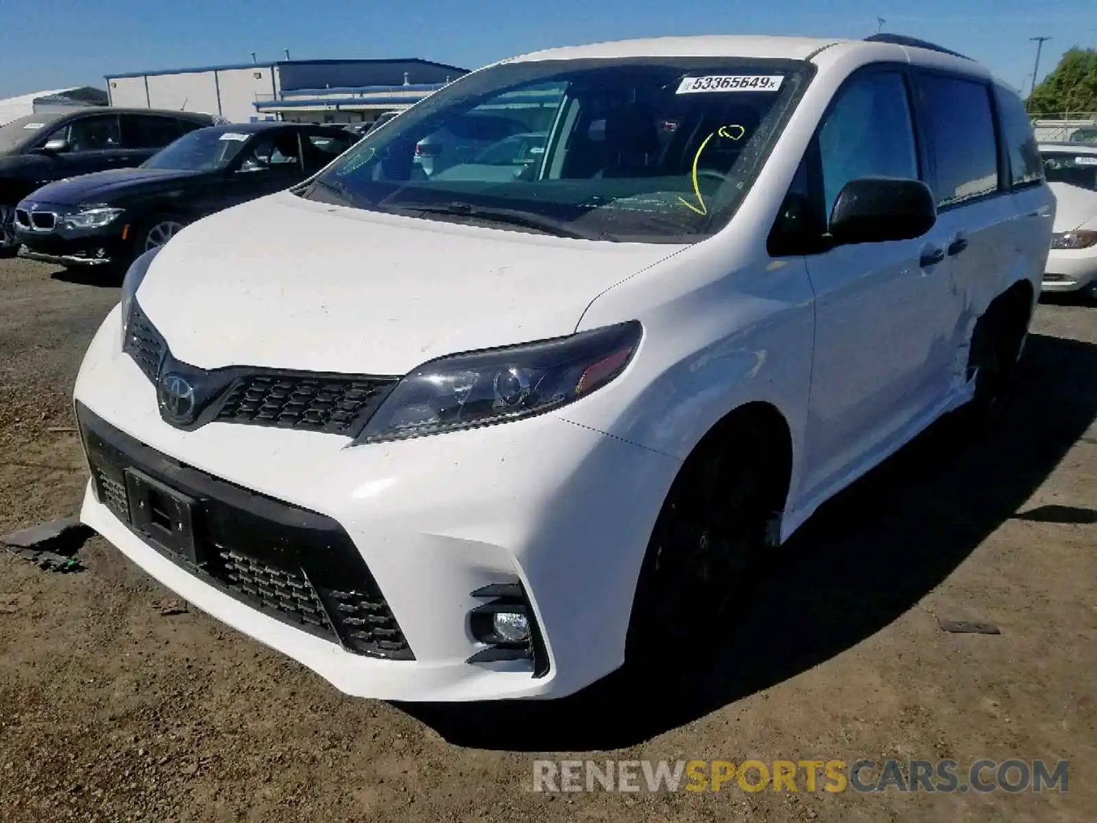 2 Photograph of a damaged car 5TDXZ3DC1LS028711 TOYOTA SIENNA 2020