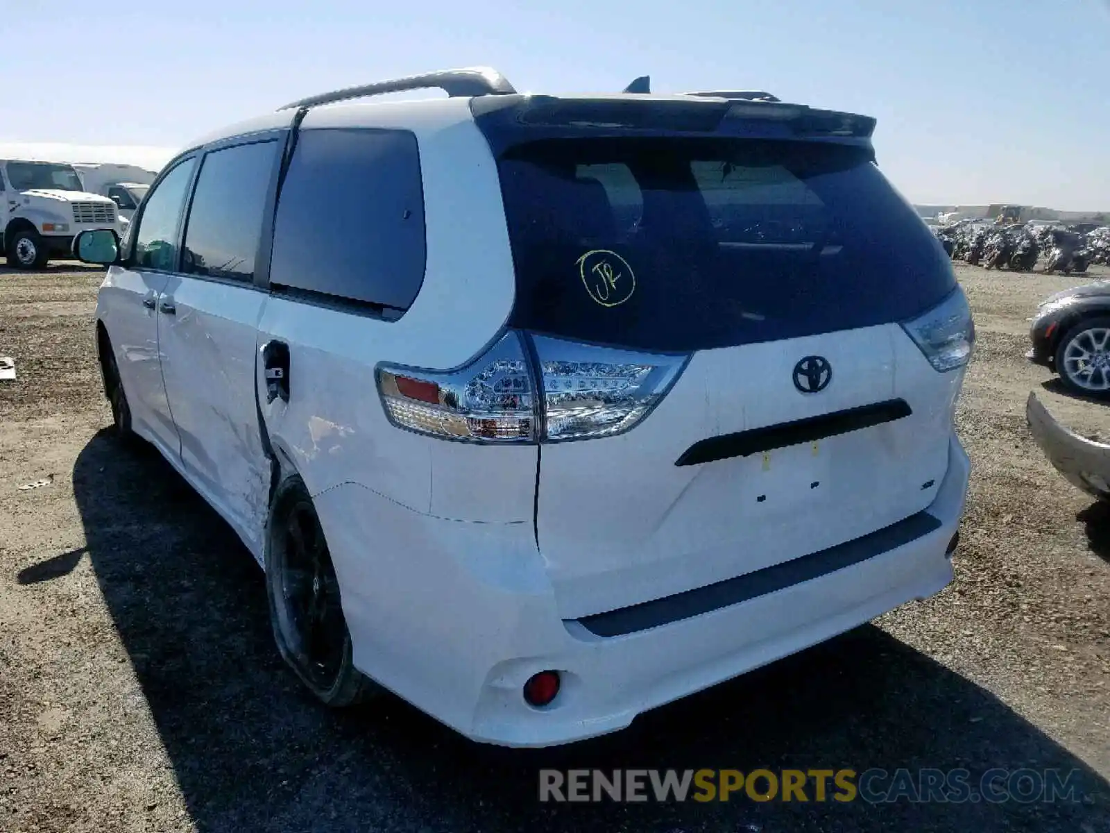 3 Photograph of a damaged car 5TDXZ3DC1LS028711 TOYOTA SIENNA 2020