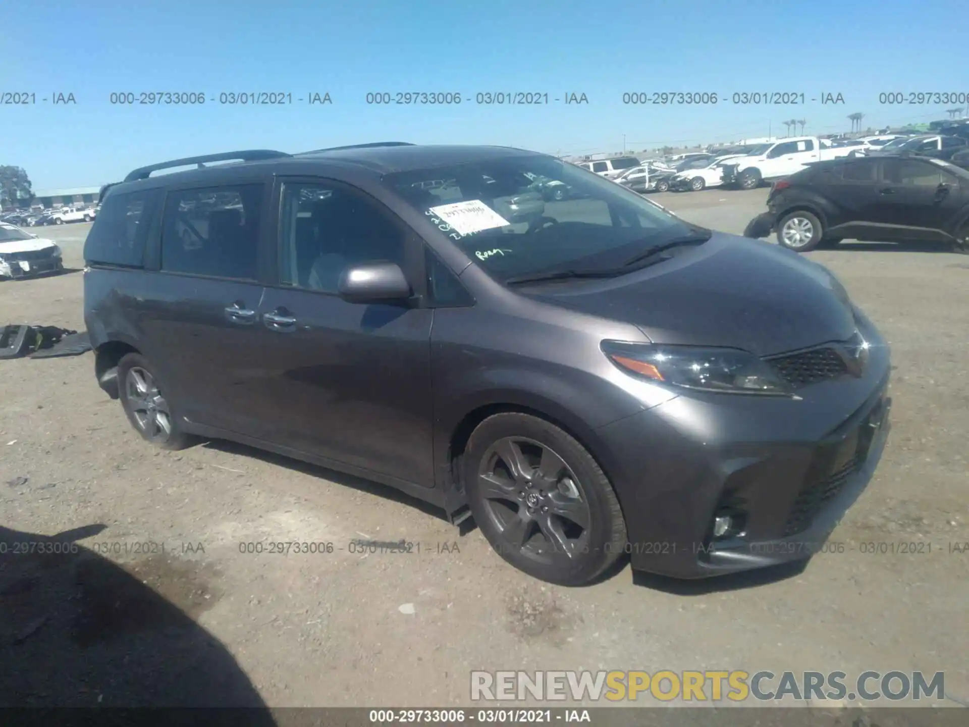 1 Photograph of a damaged car 5TDXZ3DC1LS036064 TOYOTA SIENNA 2020