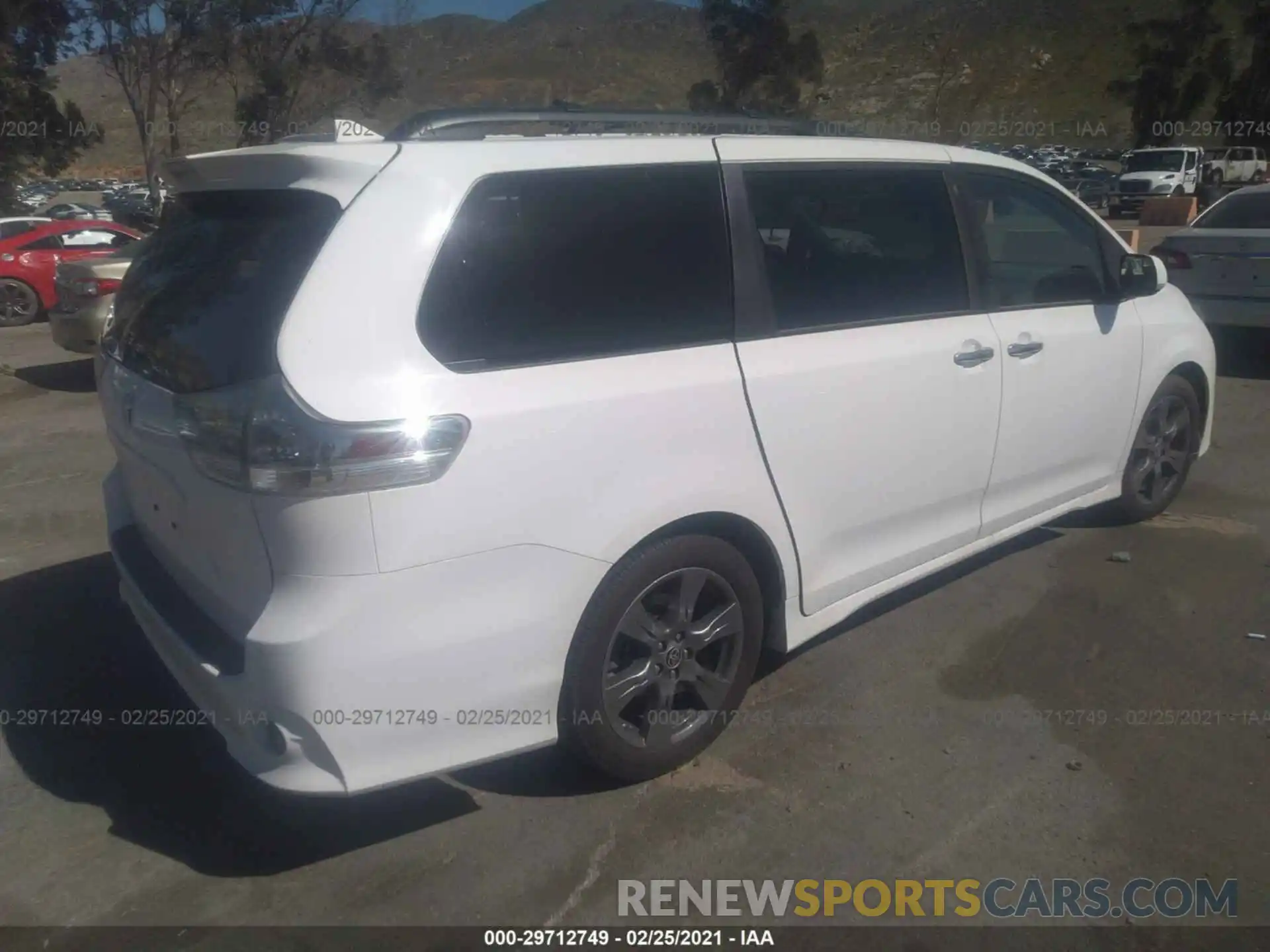 4 Фотография поврежденного автомобиля 5TDXZ3DC1LS079402 TOYOTA SIENNA 2020