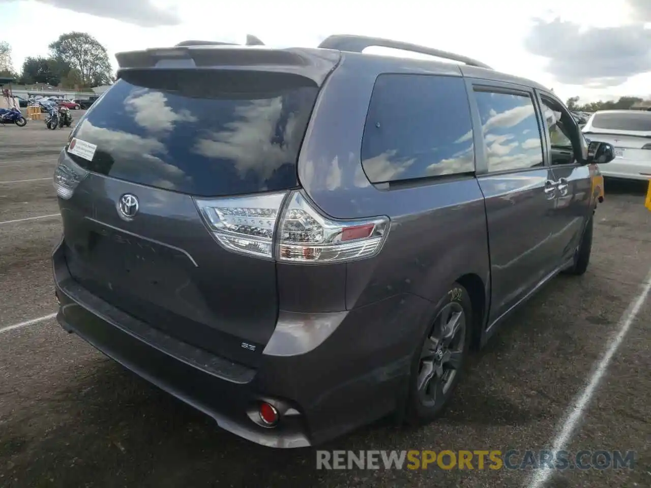 4 Фотография поврежденного автомобиля 5TDXZ3DC2LS035179 TOYOTA SIENNA 2020