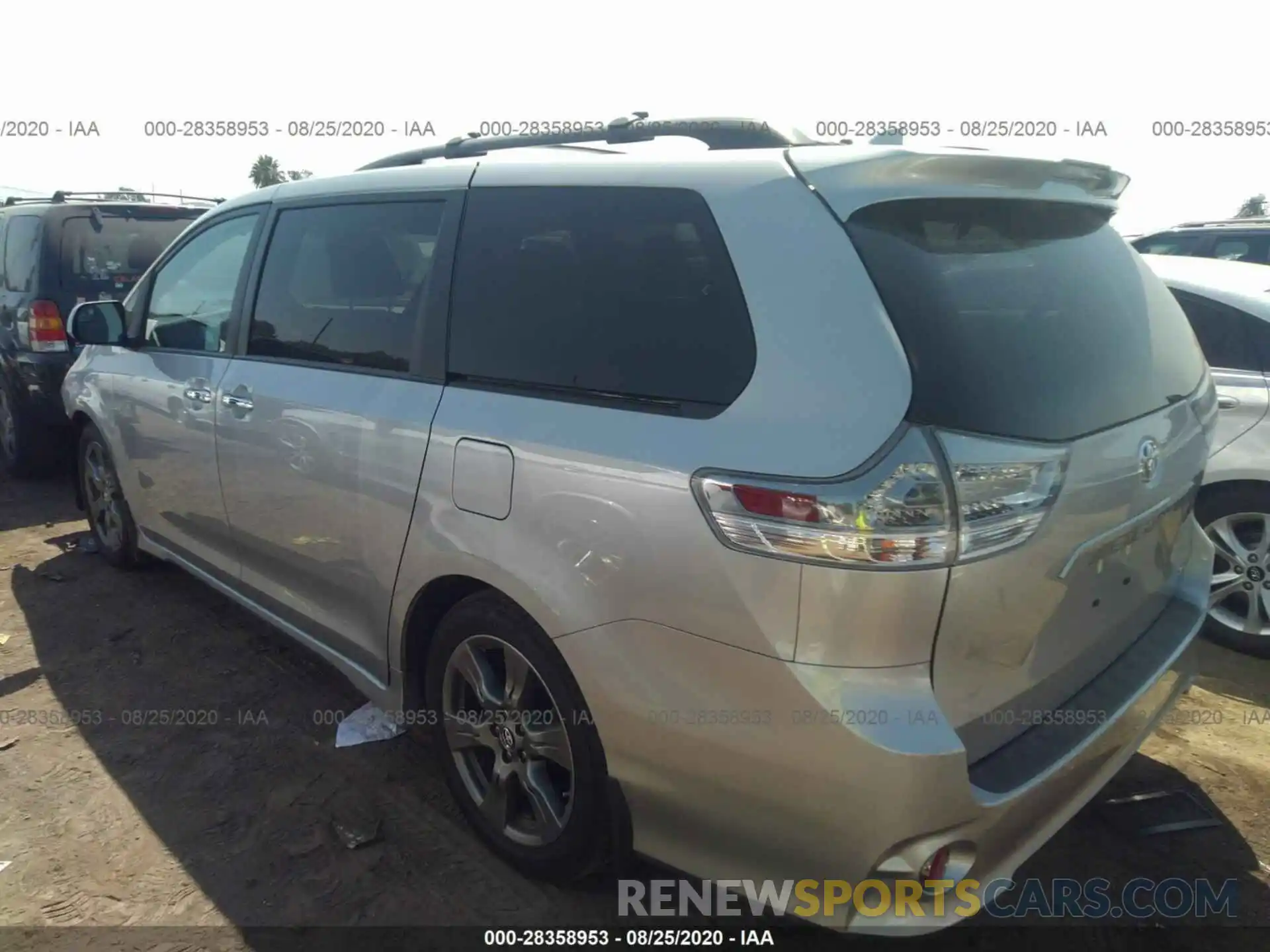 3 Photograph of a damaged car 5TDXZ3DC2LS048580 TOYOTA SIENNA 2020