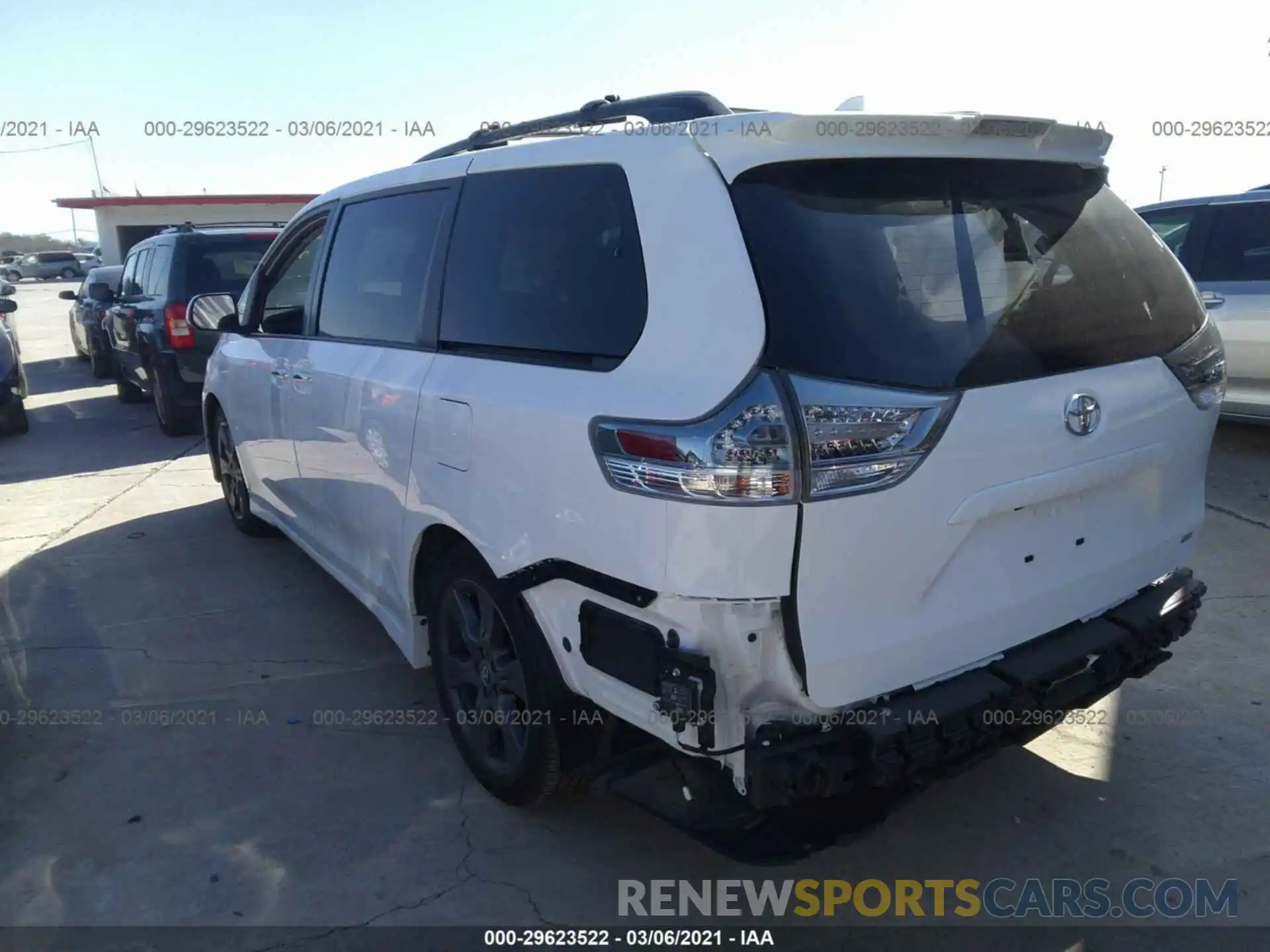 3 Фотография поврежденного автомобиля 5TDXZ3DC2LS052015 TOYOTA SIENNA 2020