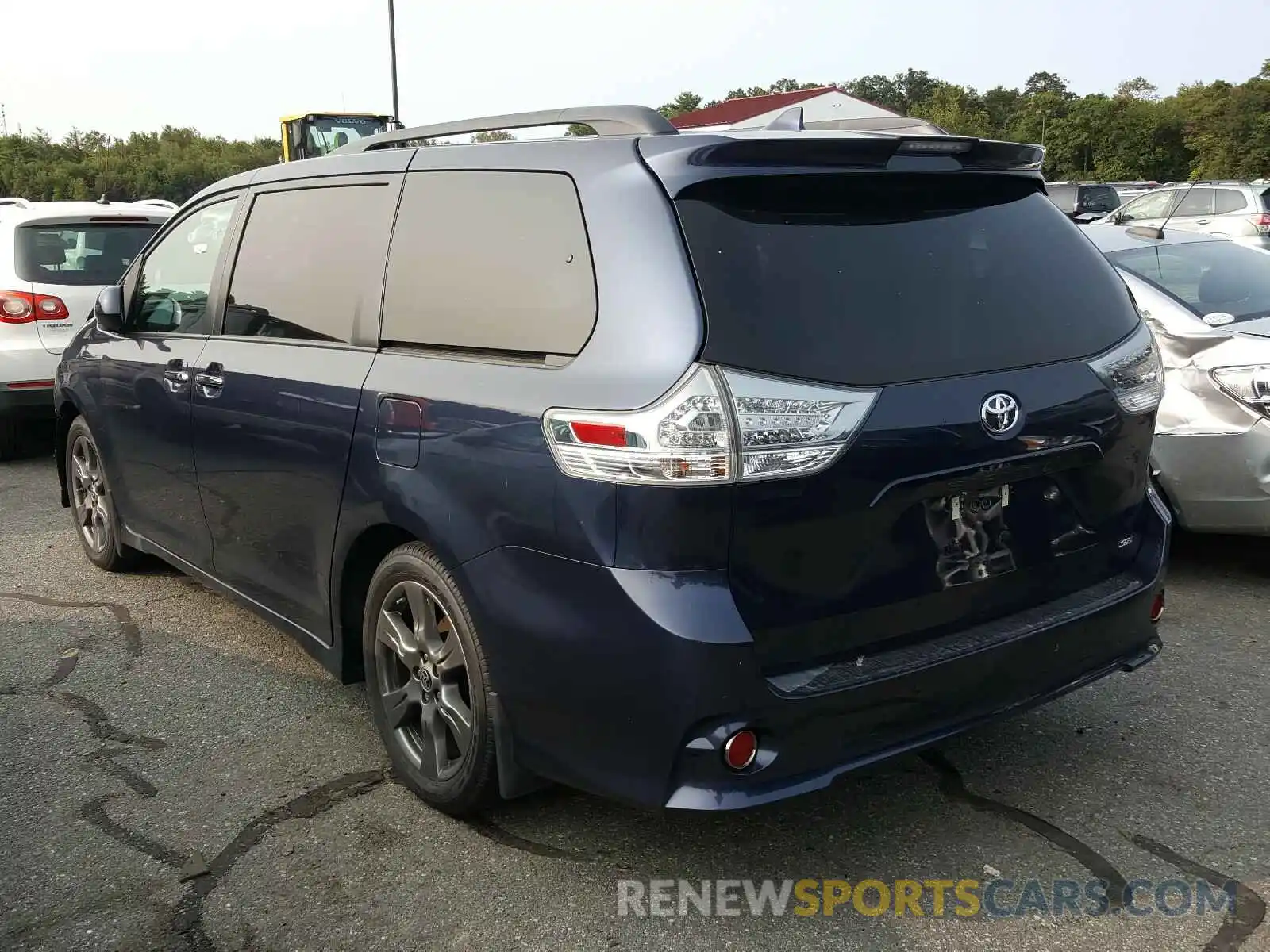 3 Photograph of a damaged car 5TDXZ3DC3LS070071 TOYOTA SIENNA 2020