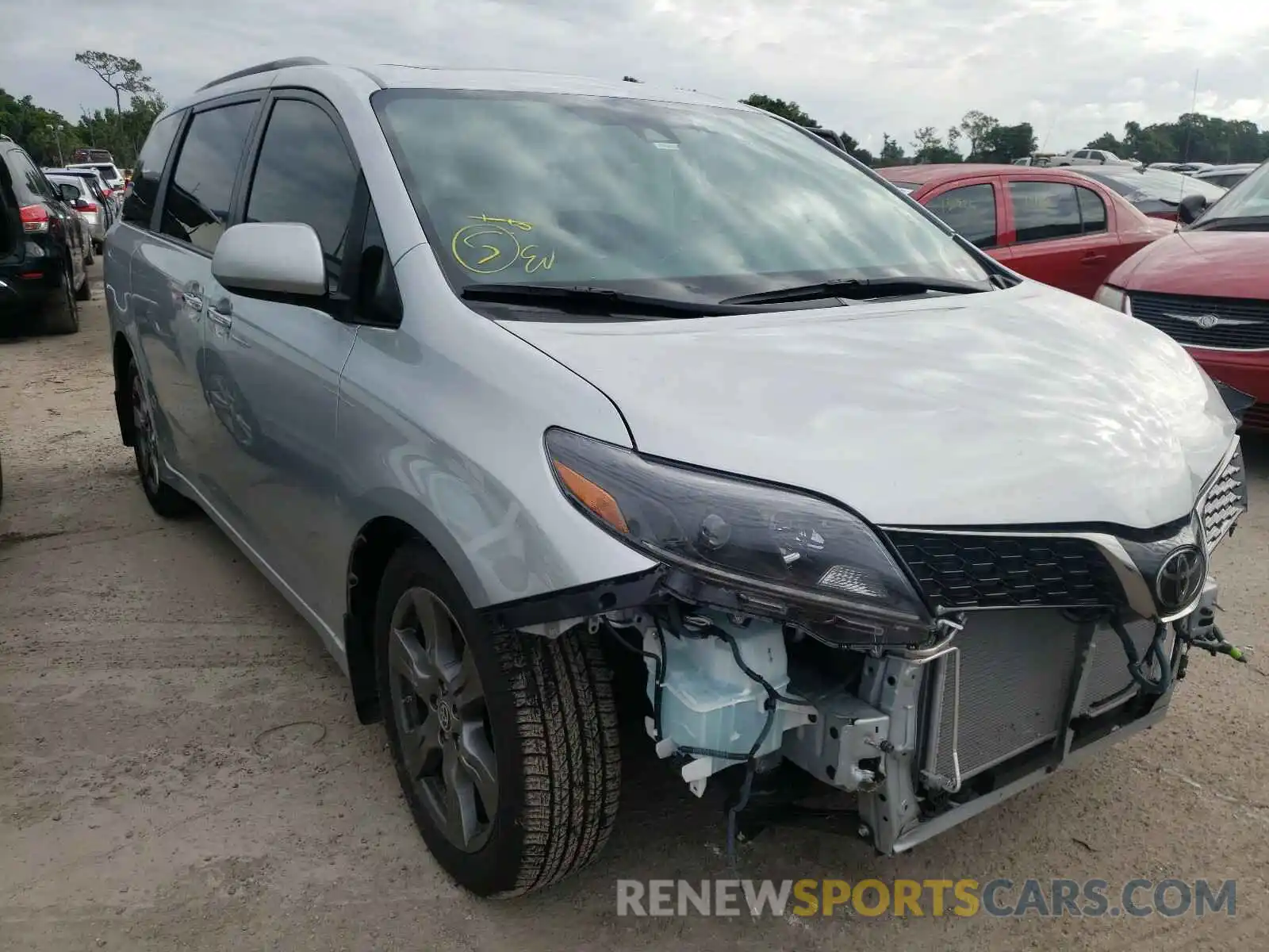 1 Photograph of a damaged car 5TDXZ3DC3LS085105 TOYOTA SIENNA 2020