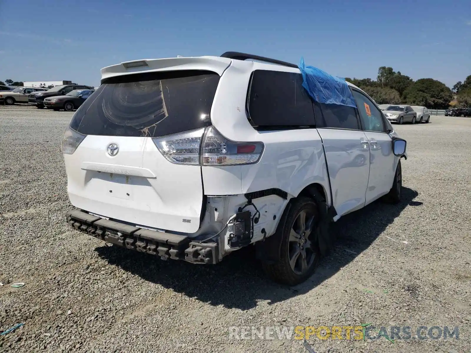 4 Фотография поврежденного автомобиля 5TDXZ3DC4LS087347 TOYOTA SIENNA 2020