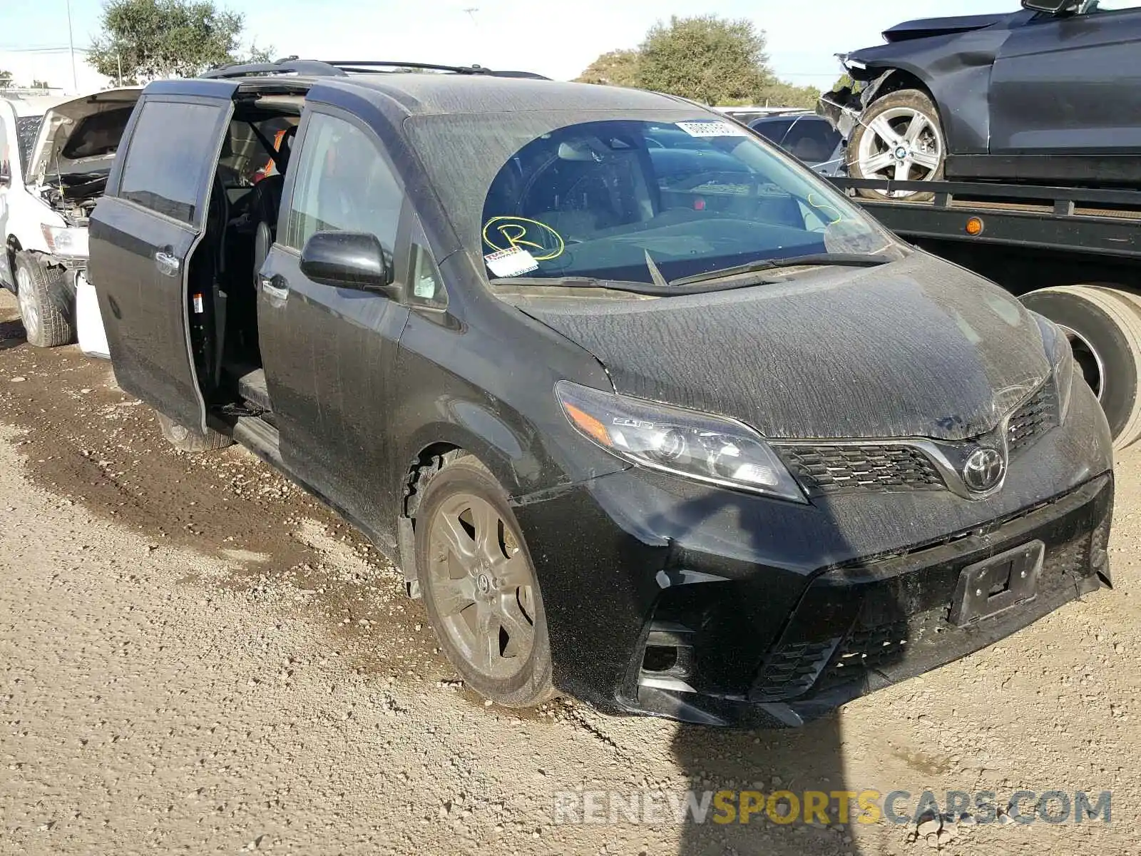 1 Photograph of a damaged car 5TDXZ3DC5LS045494 TOYOTA SIENNA 2020