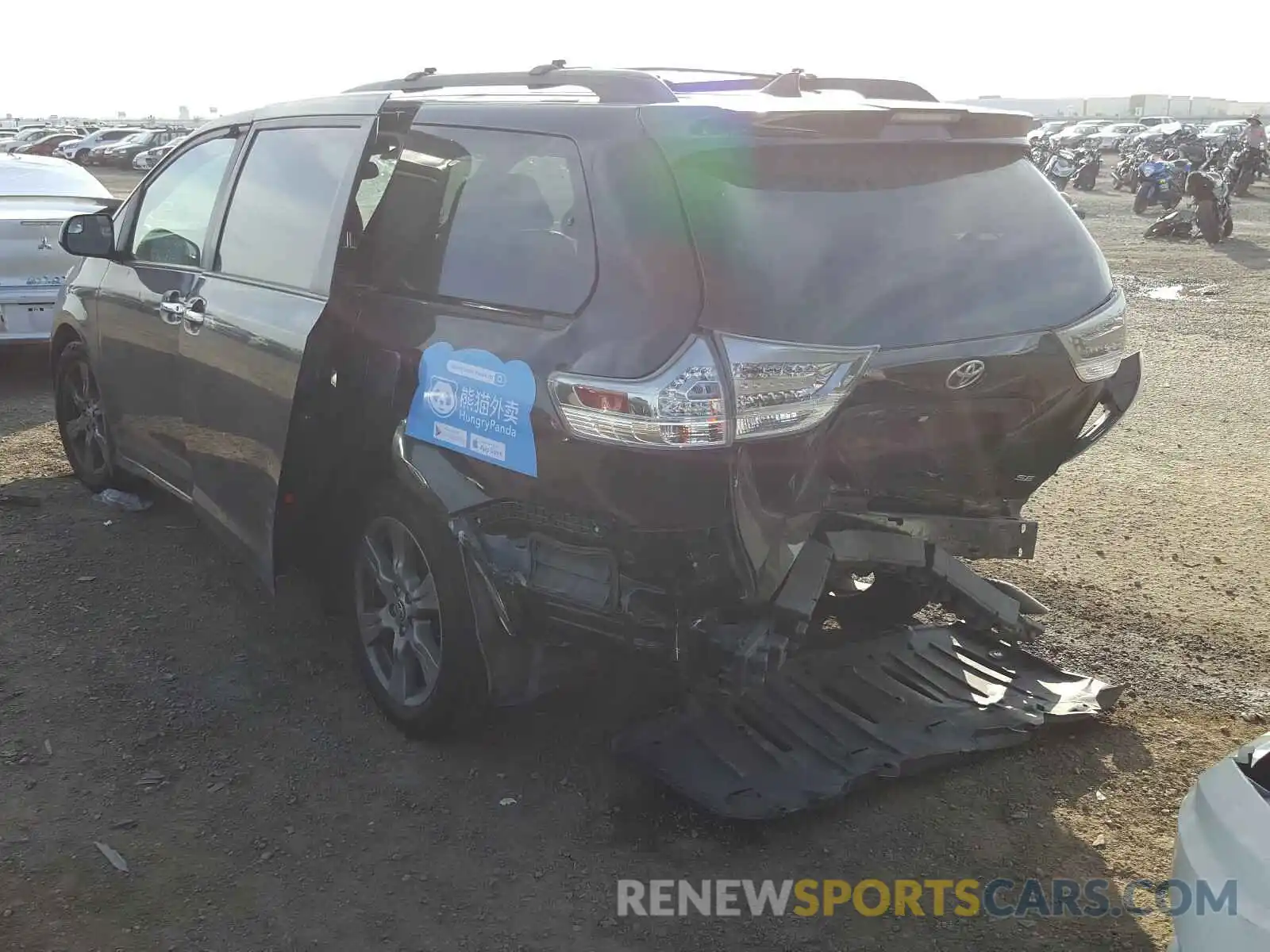 3 Photograph of a damaged car 5TDXZ3DC5LS045494 TOYOTA SIENNA 2020