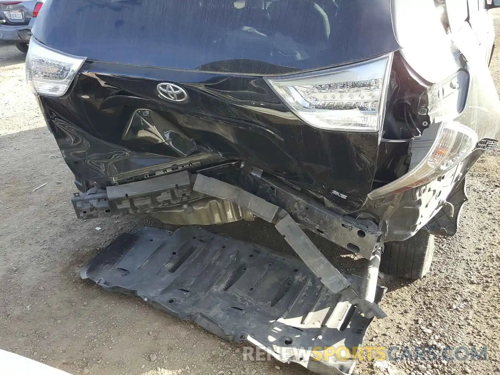 9 Фотография поврежденного автомобиля 5TDXZ3DC5LS045494 TOYOTA SIENNA 2020