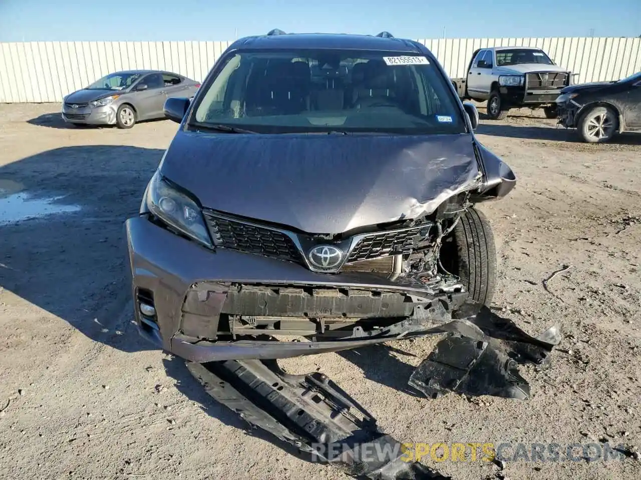 5 Photograph of a damaged car 5TDXZ3DC6LS041244 TOYOTA SIENNA 2020