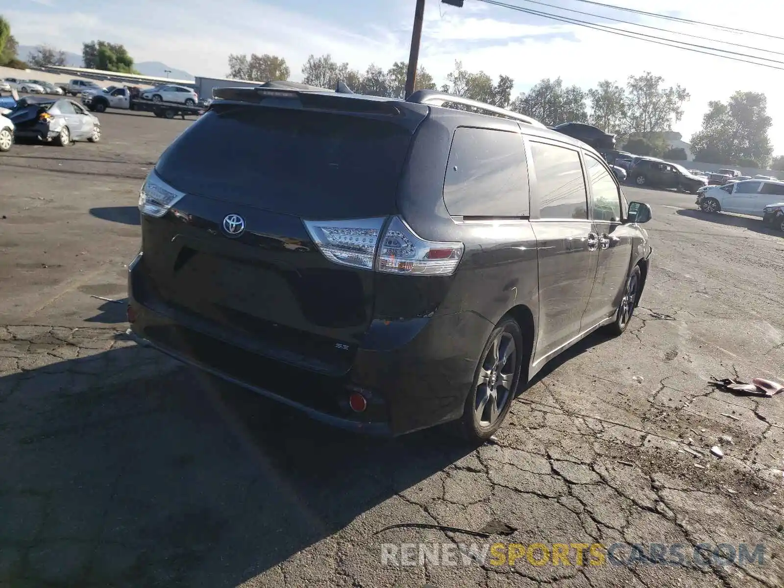 4 Фотография поврежденного автомобиля 5TDXZ3DC7LS023917 TOYOTA SIENNA 2020