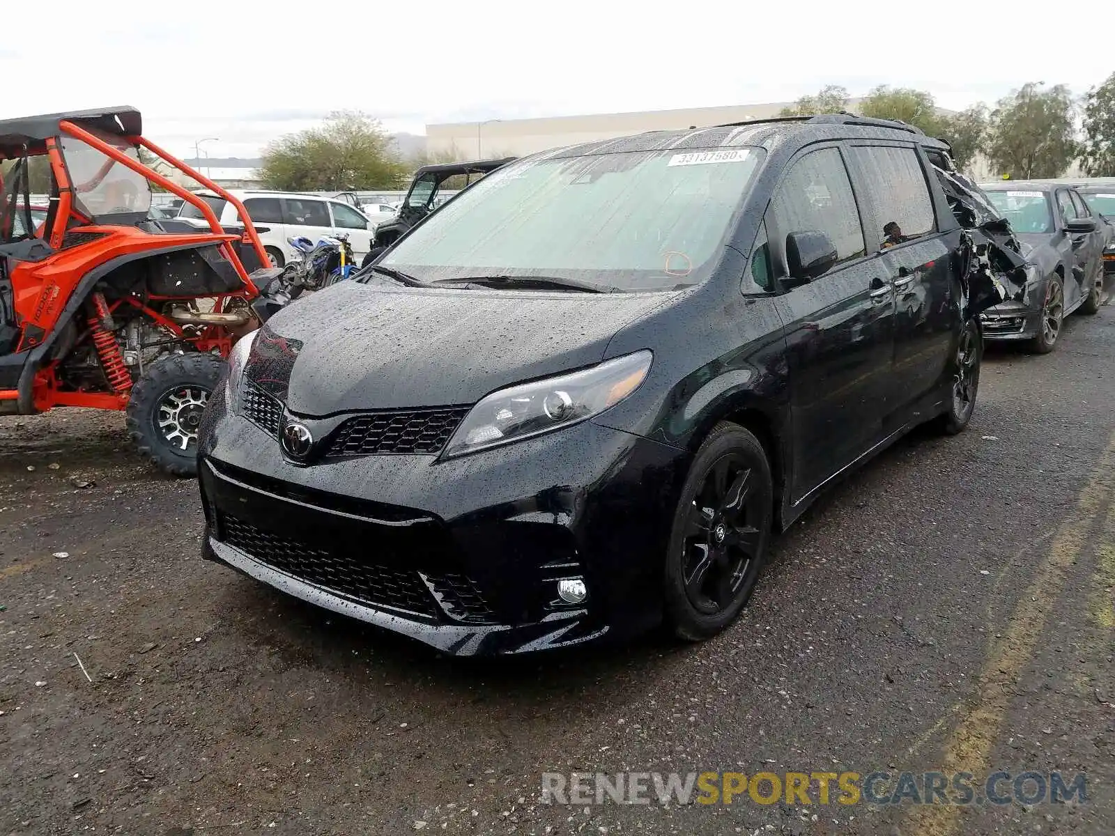 2 Photograph of a damaged car 5TDXZ3DC7LS031676 TOYOTA SIENNA 2020