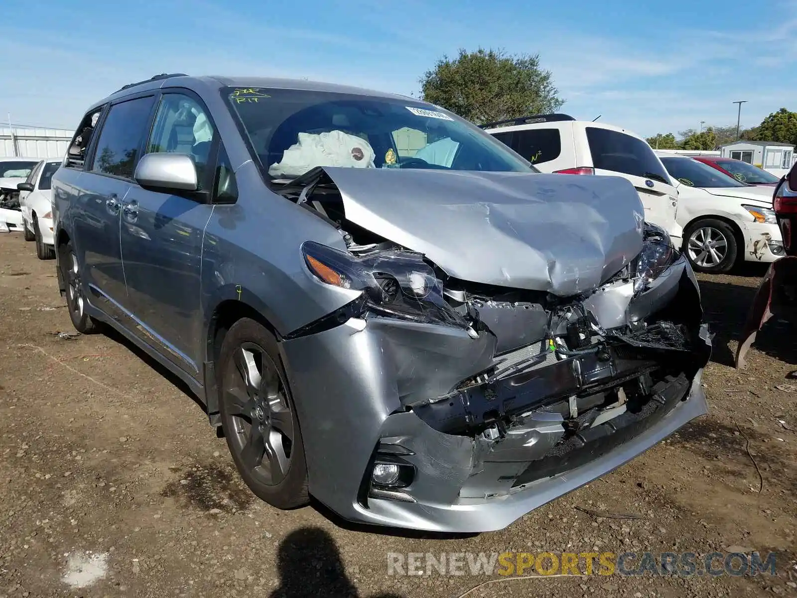 1 Photograph of a damaged car 5TDXZ3DC7LS033783 TOYOTA SIENNA 2020