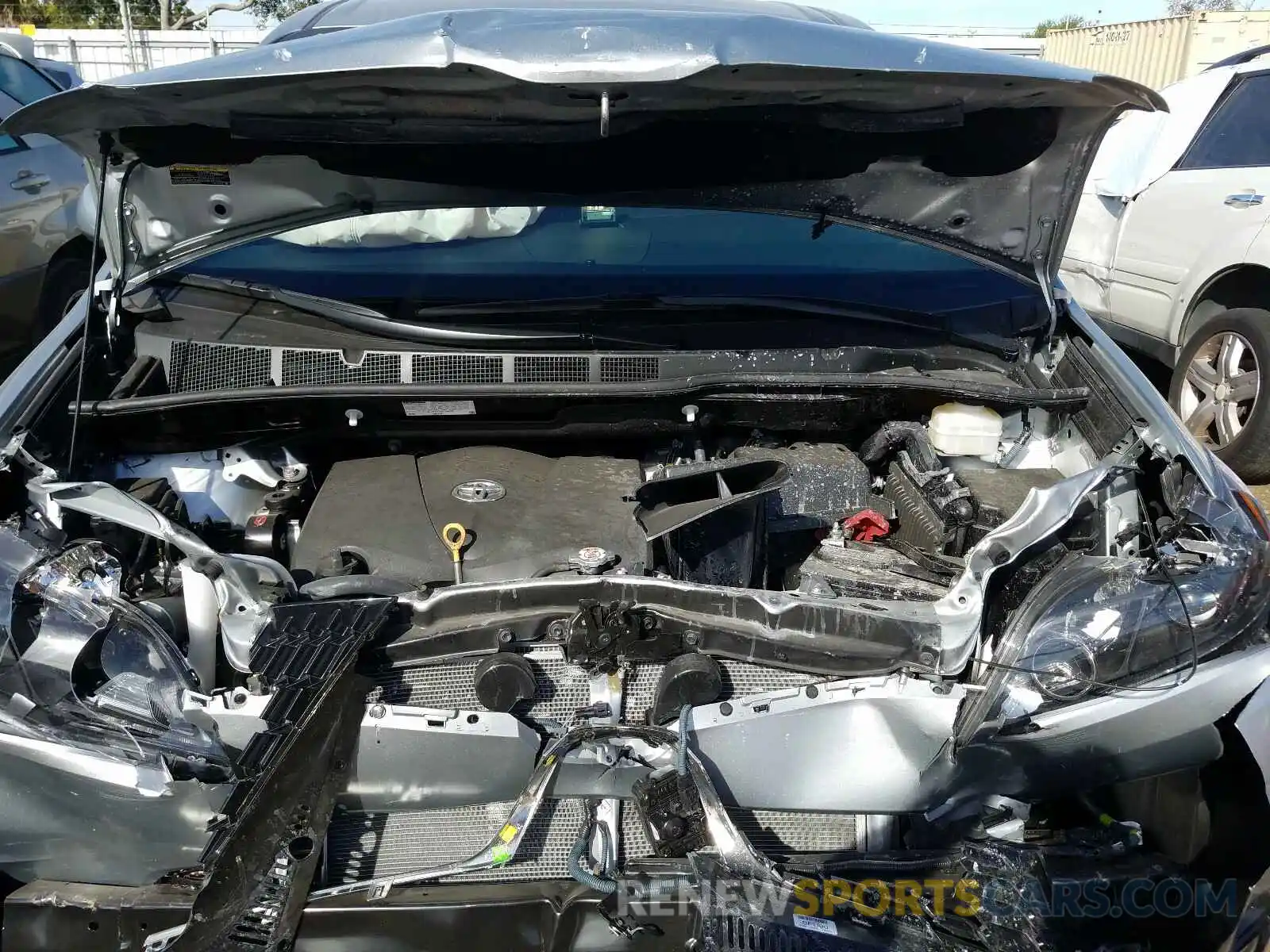 7 Photograph of a damaged car 5TDXZ3DC7LS033783 TOYOTA SIENNA 2020