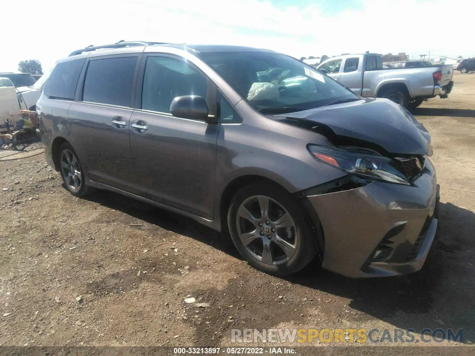 1 Photograph of a damaged car 5TDXZ3DC7LS077847 TOYOTA SIENNA 2020