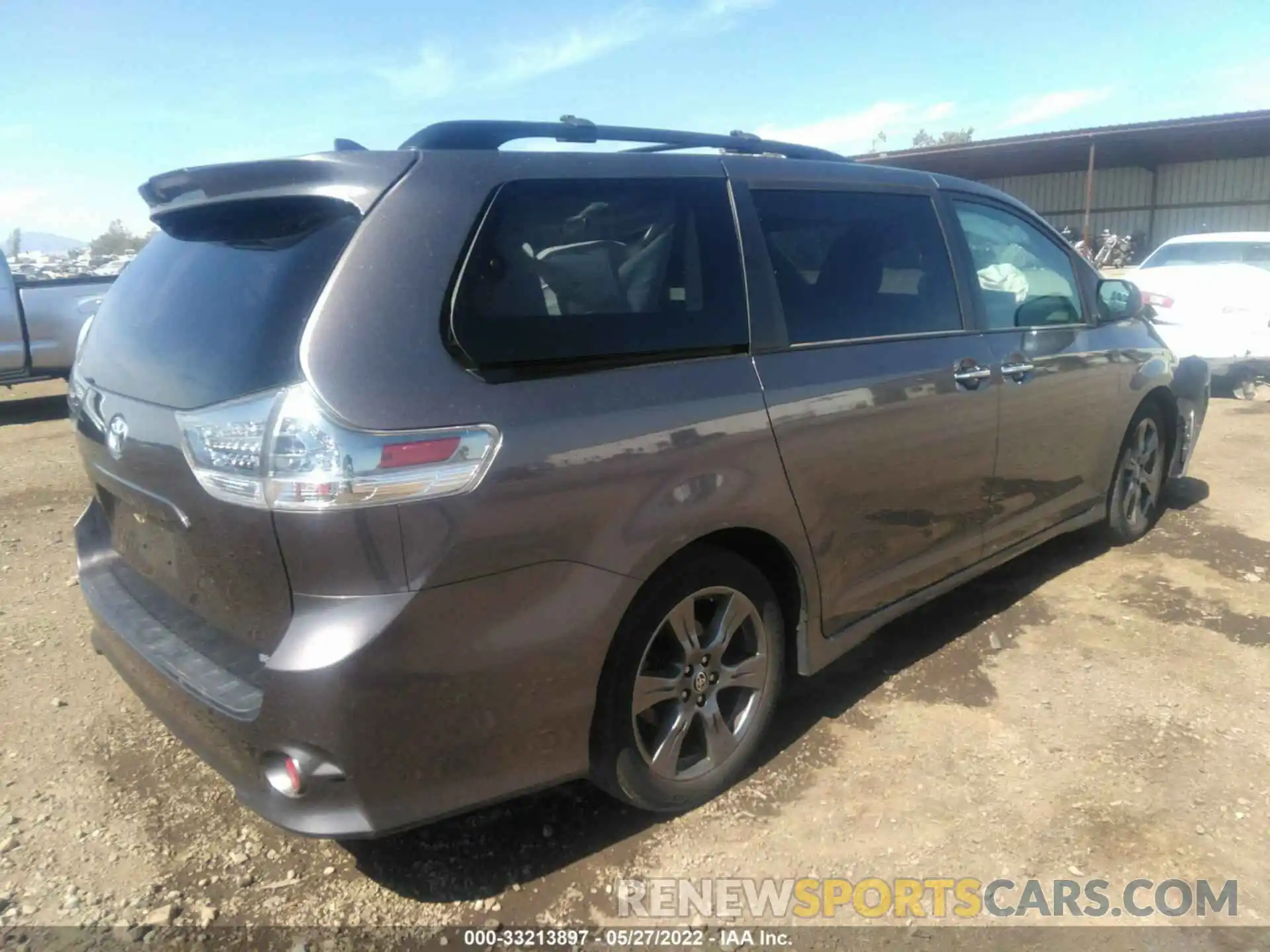 4 Фотография поврежденного автомобиля 5TDXZ3DC7LS077847 TOYOTA SIENNA 2020