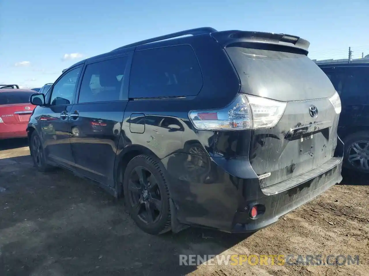 2 Photograph of a damaged car 5TDXZ3DC9LS023191 TOYOTA SIENNA 2020