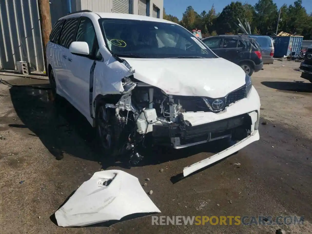 1 Photograph of a damaged car 5TDXZ3DC9LS028598 TOYOTA SIENNA 2020