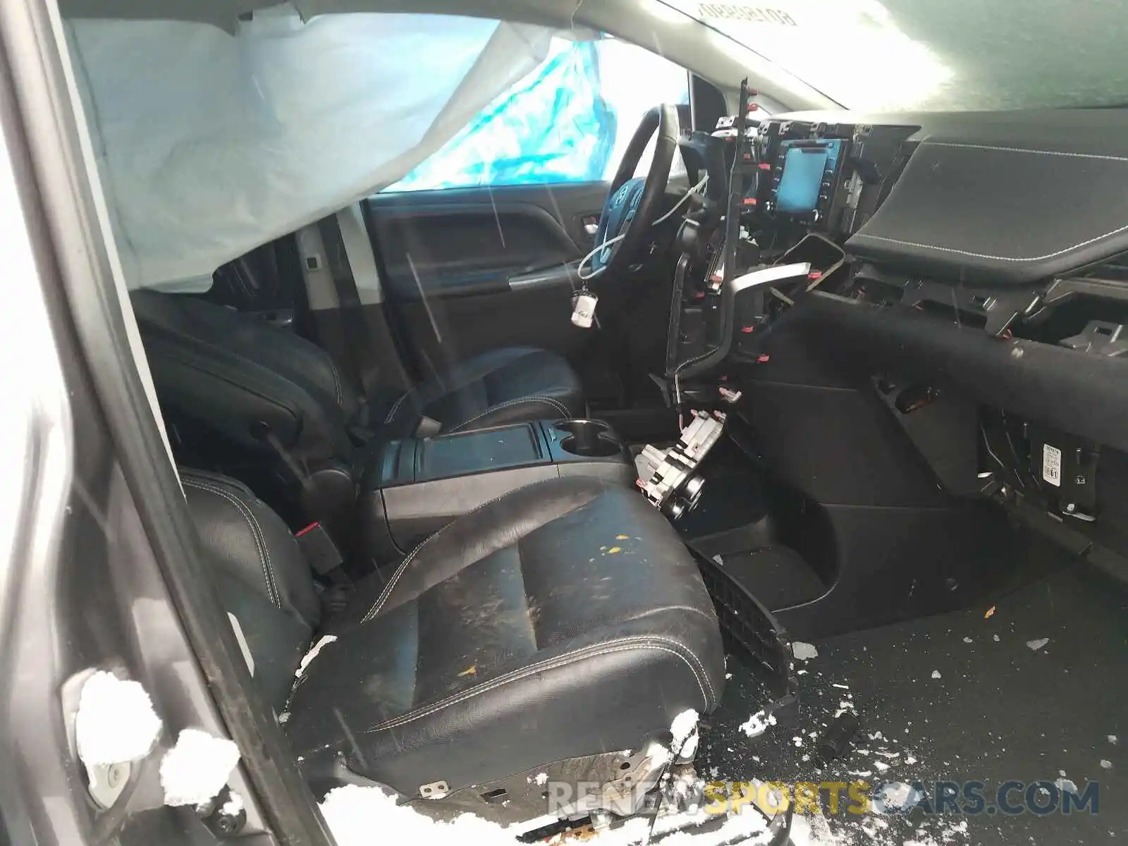 5 Photograph of a damaged car 5TDXZ3DC9LS040086 TOYOTA SIENNA 2020