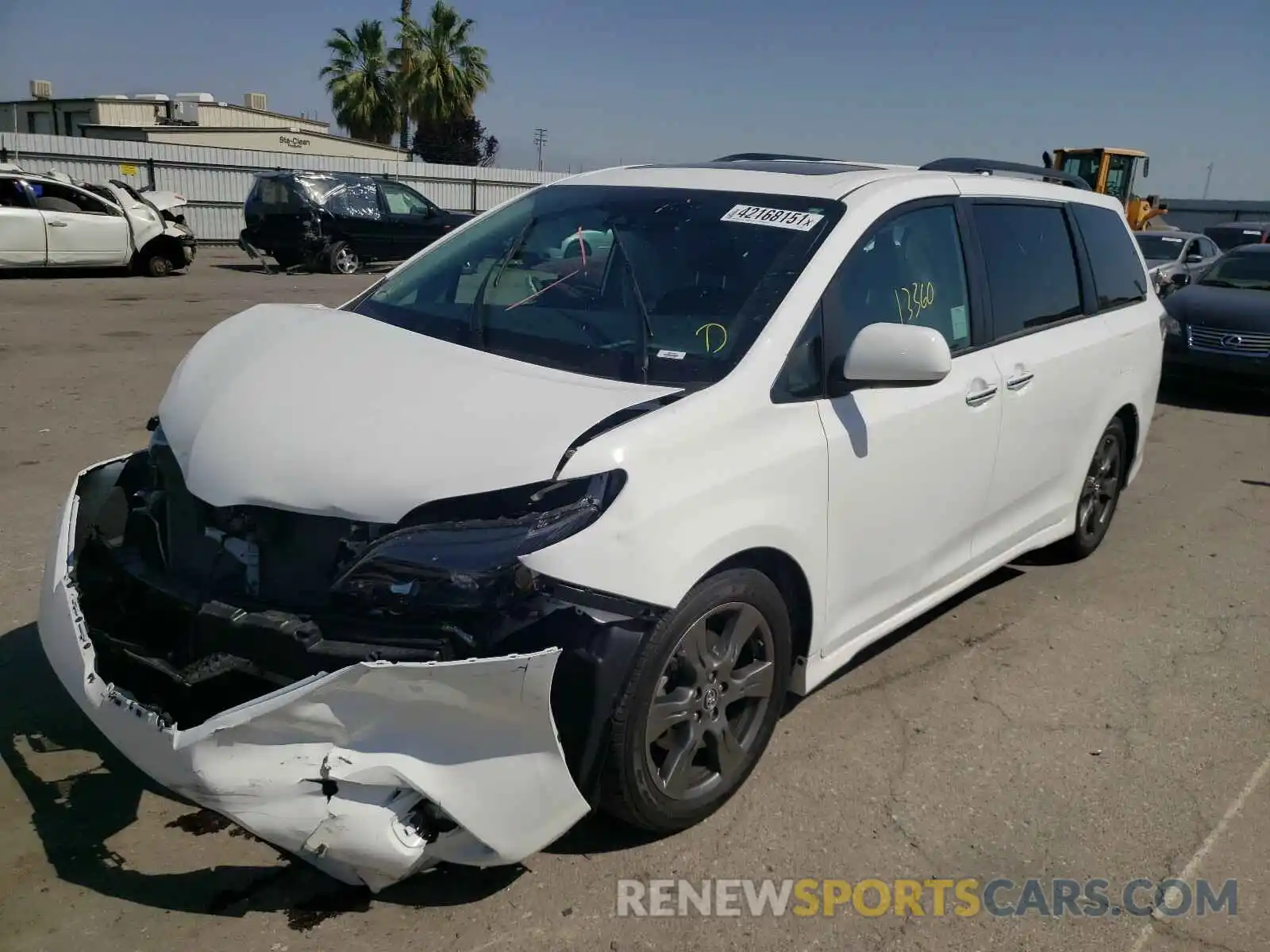 2 Photograph of a damaged car 5TDXZ3DC9LS055722 TOYOTA SIENNA 2020