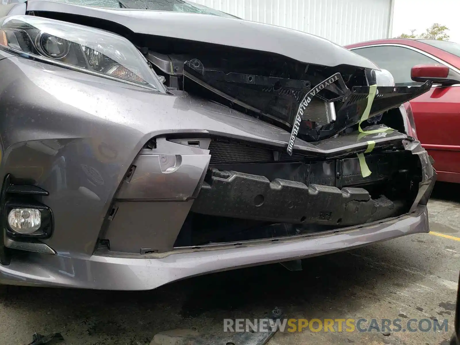 9 Photograph of a damaged car 5TDXZ3DCXLS041621 TOYOTA SIENNA 2020