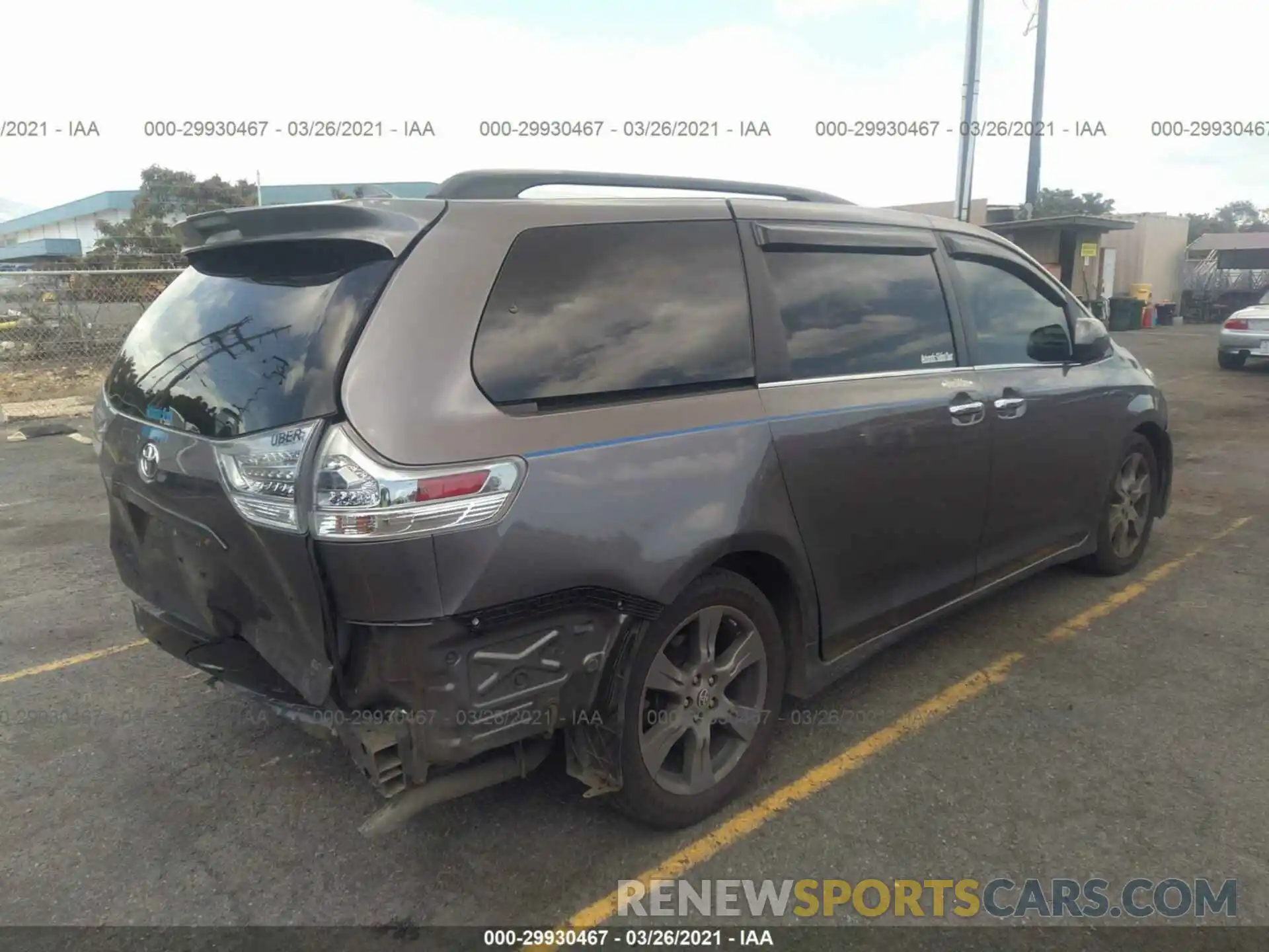 4 Фотография поврежденного автомобиля 5TDXZ3DCXLS062839 TOYOTA SIENNA 2020