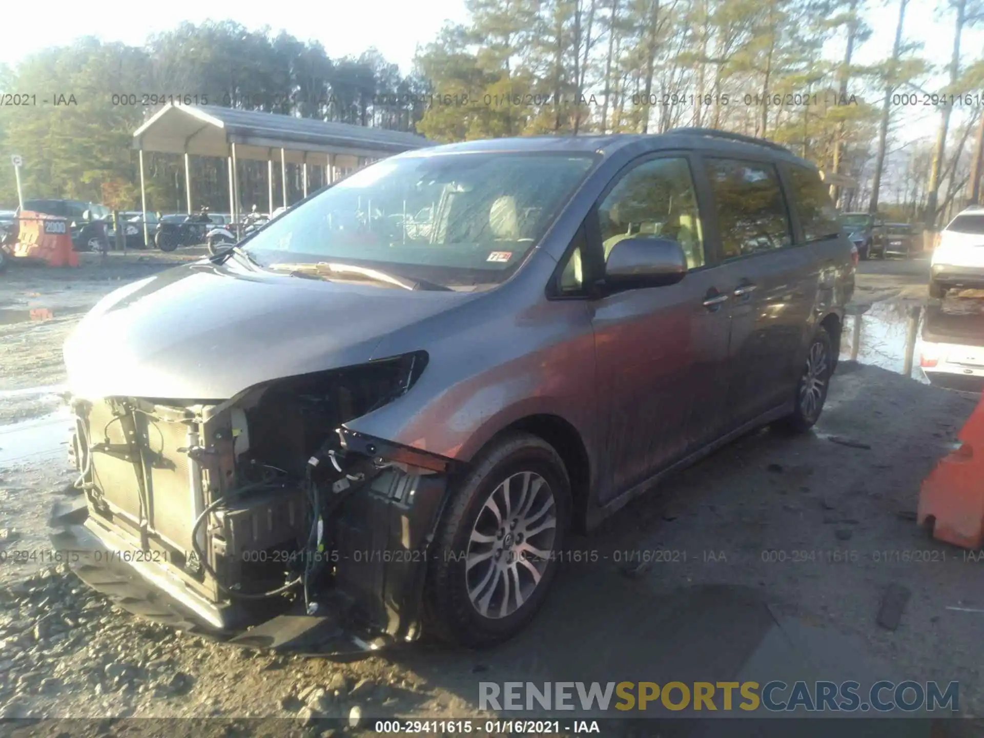 2 Photograph of a damaged car 5TDYZ3DC0LS027540 TOYOTA SIENNA 2020