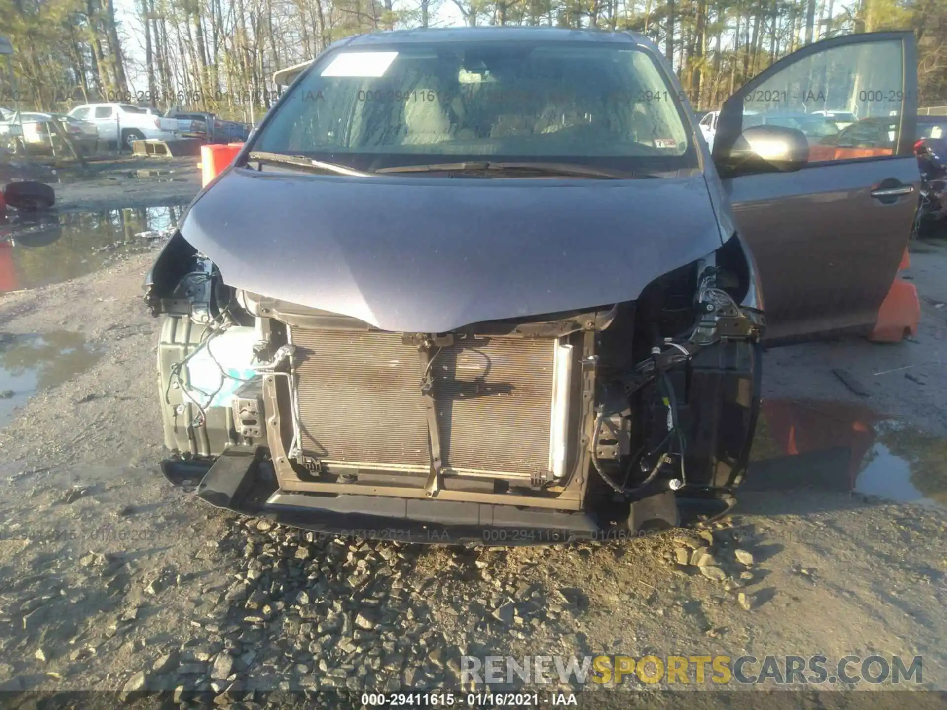 6 Photograph of a damaged car 5TDYZ3DC0LS027540 TOYOTA SIENNA 2020