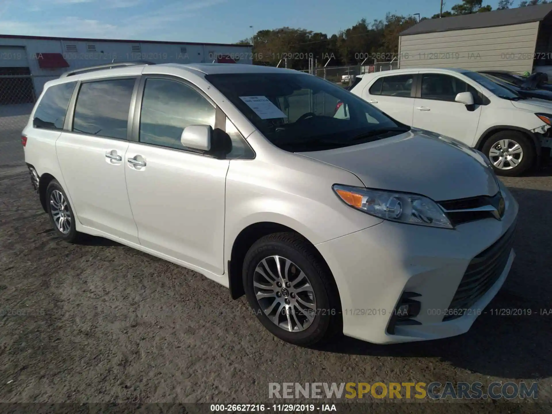 1 Photograph of a damaged car 5TDYZ3DC0LS028140 TOYOTA SIENNA 2020