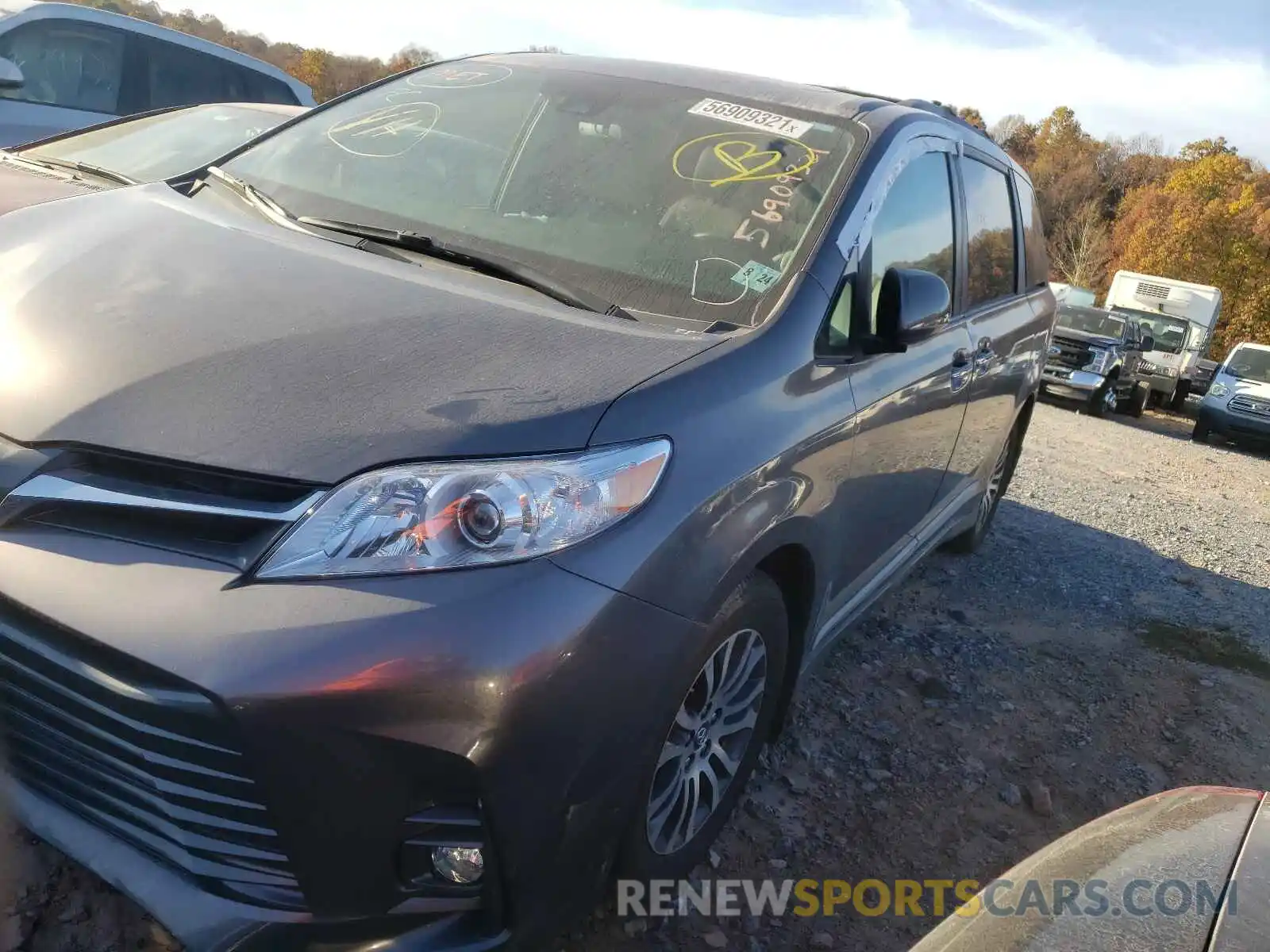 2 Photograph of a damaged car 5TDYZ3DC0LS037663 TOYOTA SIENNA 2020