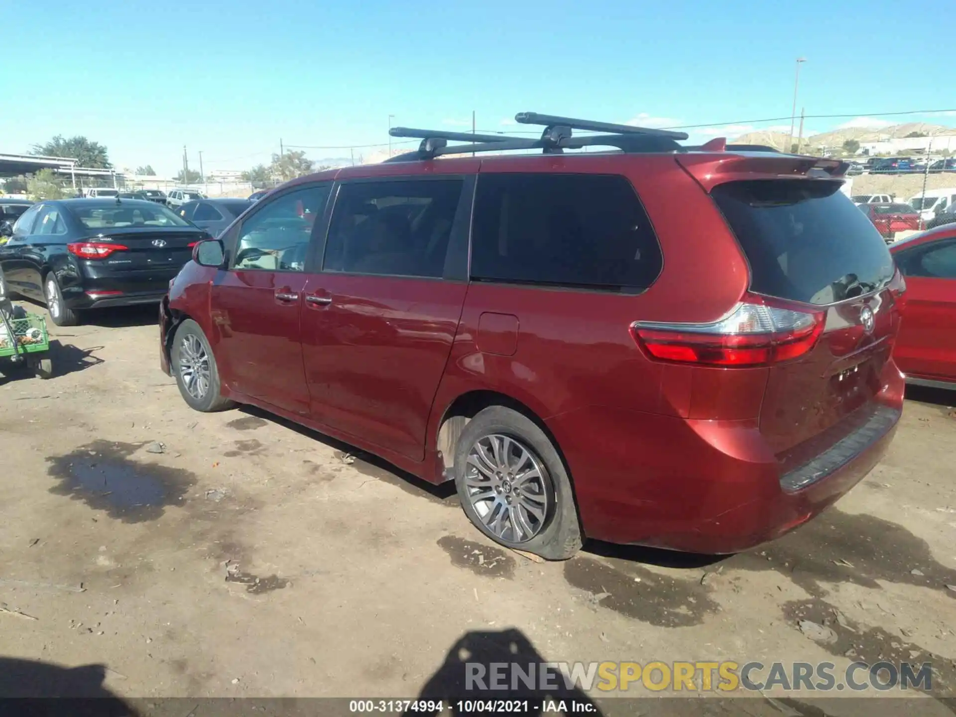 3 Photograph of a damaged car 5TDYZ3DC0LS038277 TOYOTA SIENNA 2020