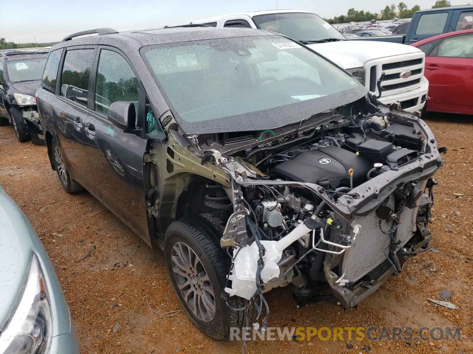 1 Photograph of a damaged car 5TDYZ3DC0LS038490 TOYOTA SIENNA 2020