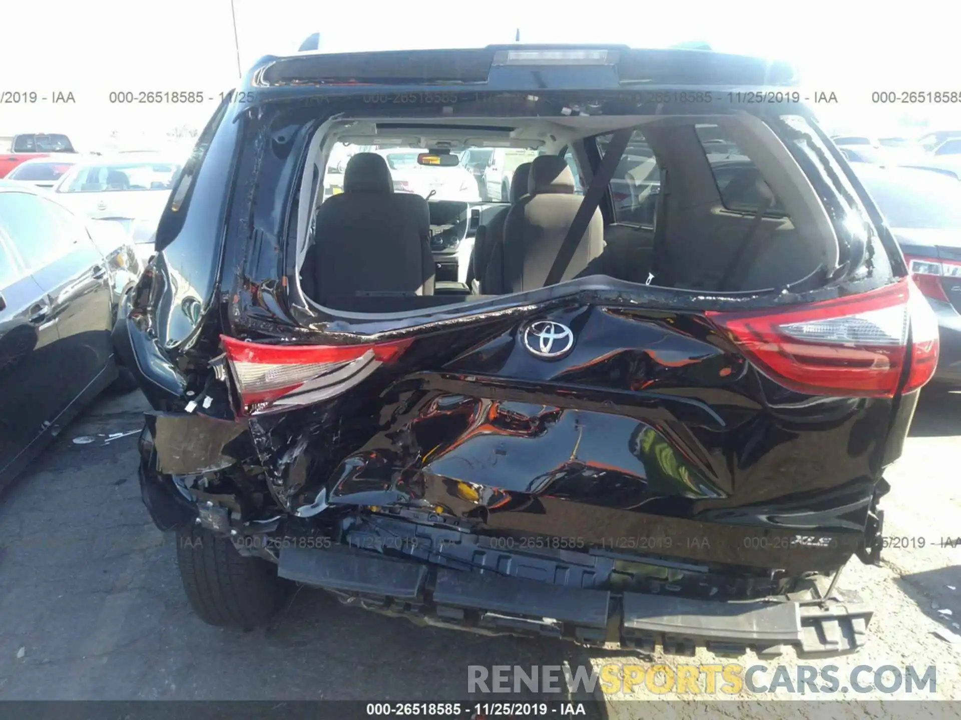 6 Photograph of a damaged car 5TDYZ3DC0LS045813 TOYOTA SIENNA 2020