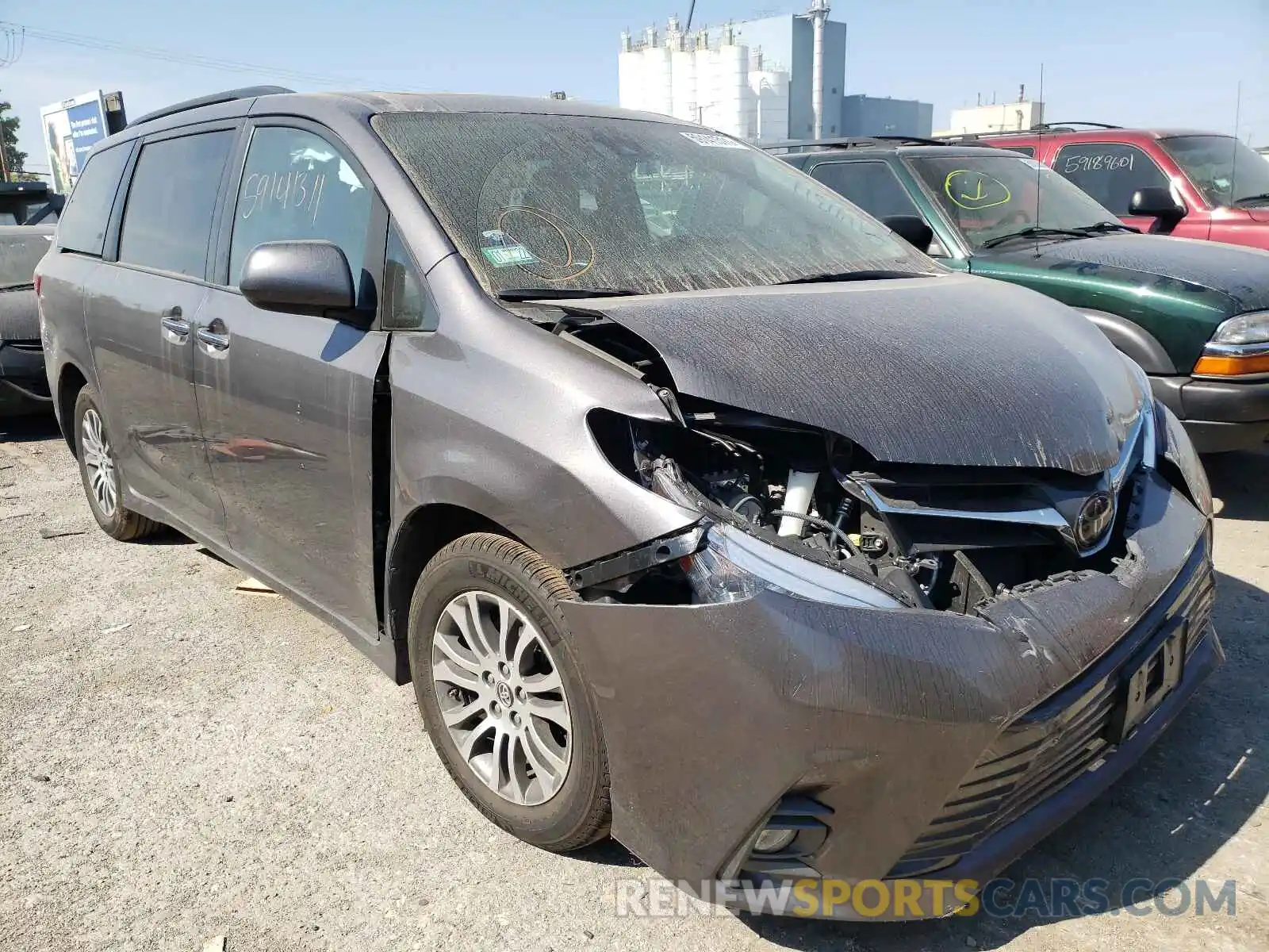 1 Фотография поврежденного автомобиля 5TDYZ3DC0LS056746 TOYOTA SIENNA 2020