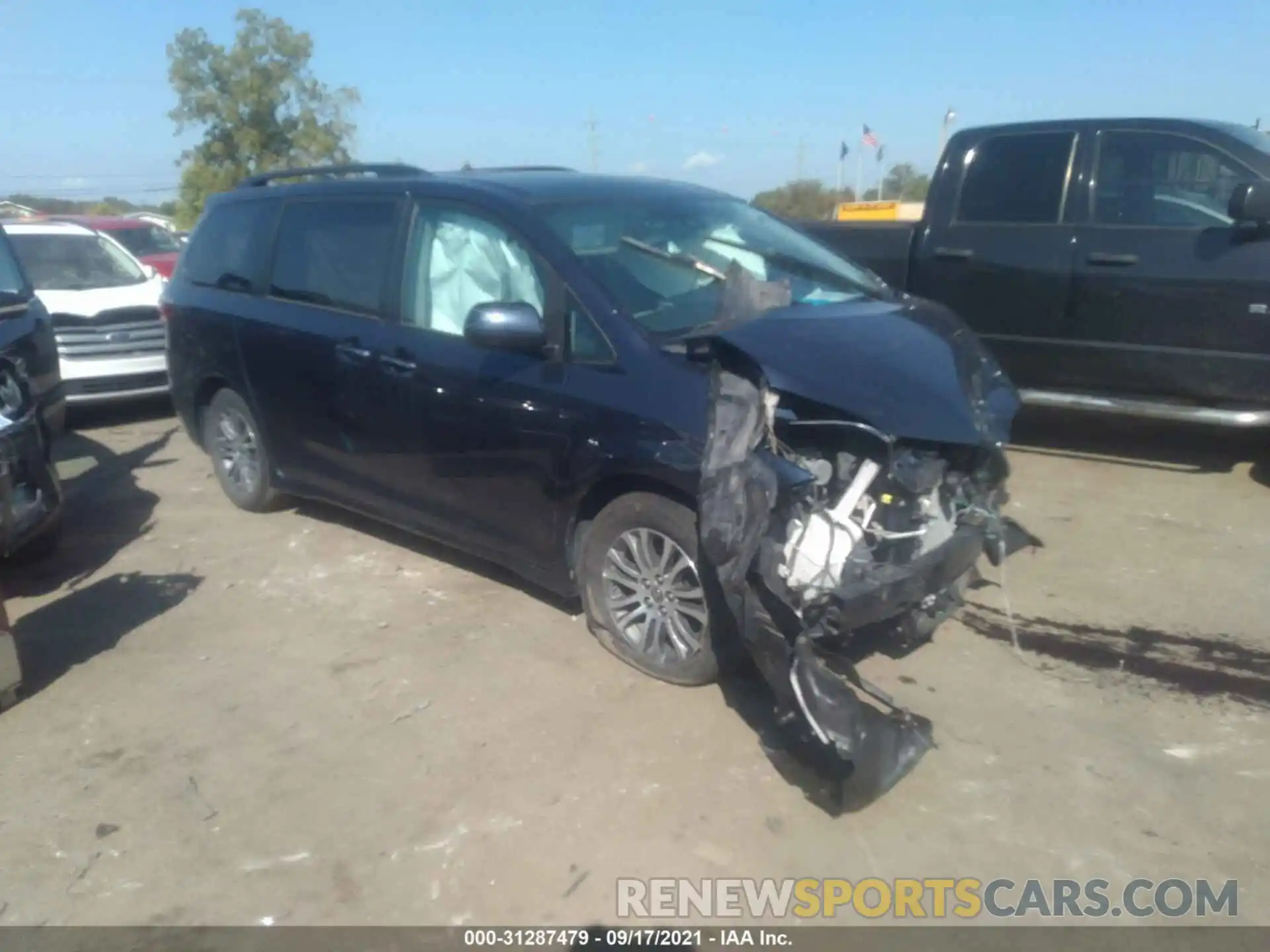 1 Photograph of a damaged car 5TDYZ3DC0LS060425 TOYOTA SIENNA 2020