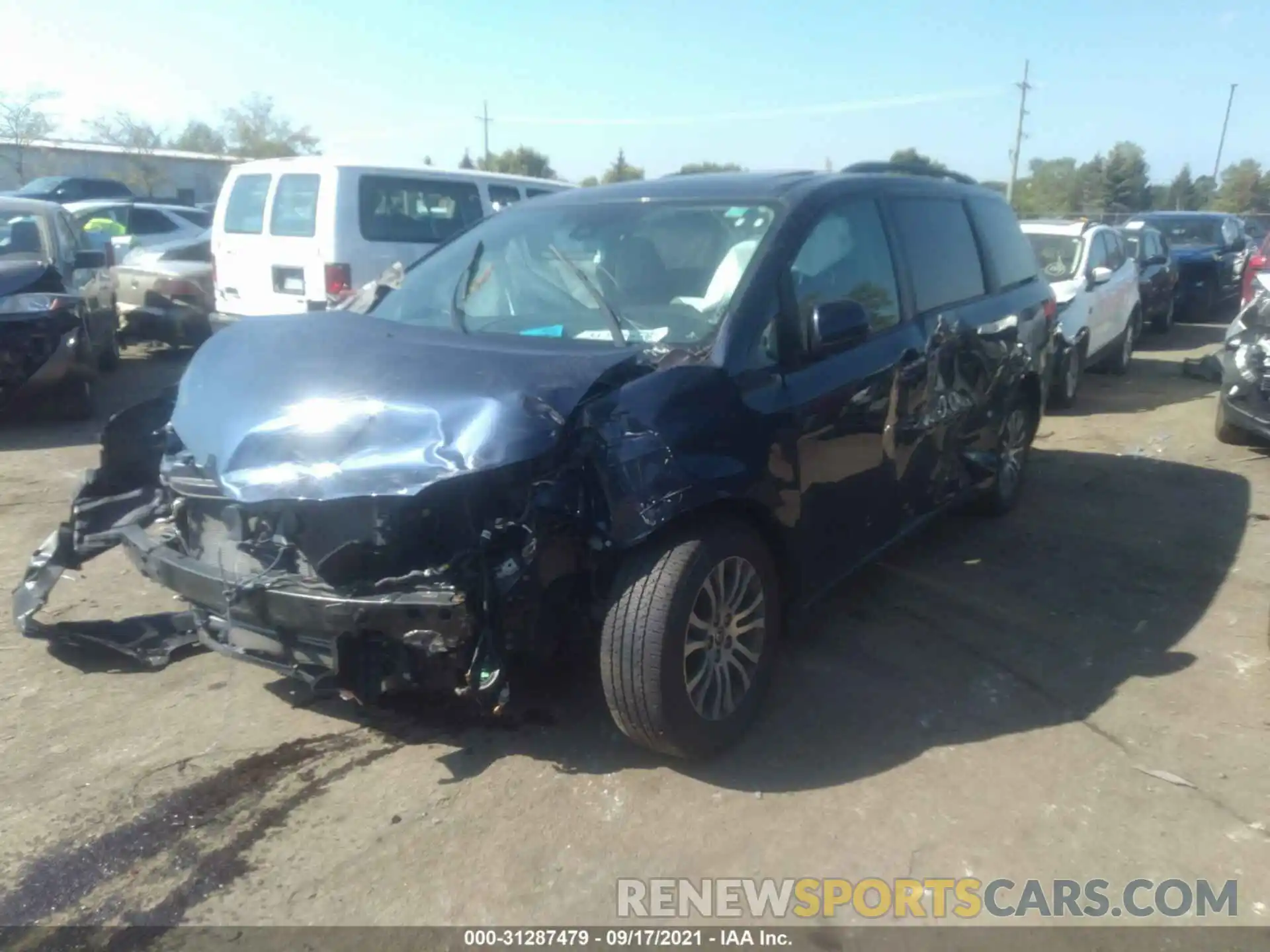 2 Photograph of a damaged car 5TDYZ3DC0LS060425 TOYOTA SIENNA 2020