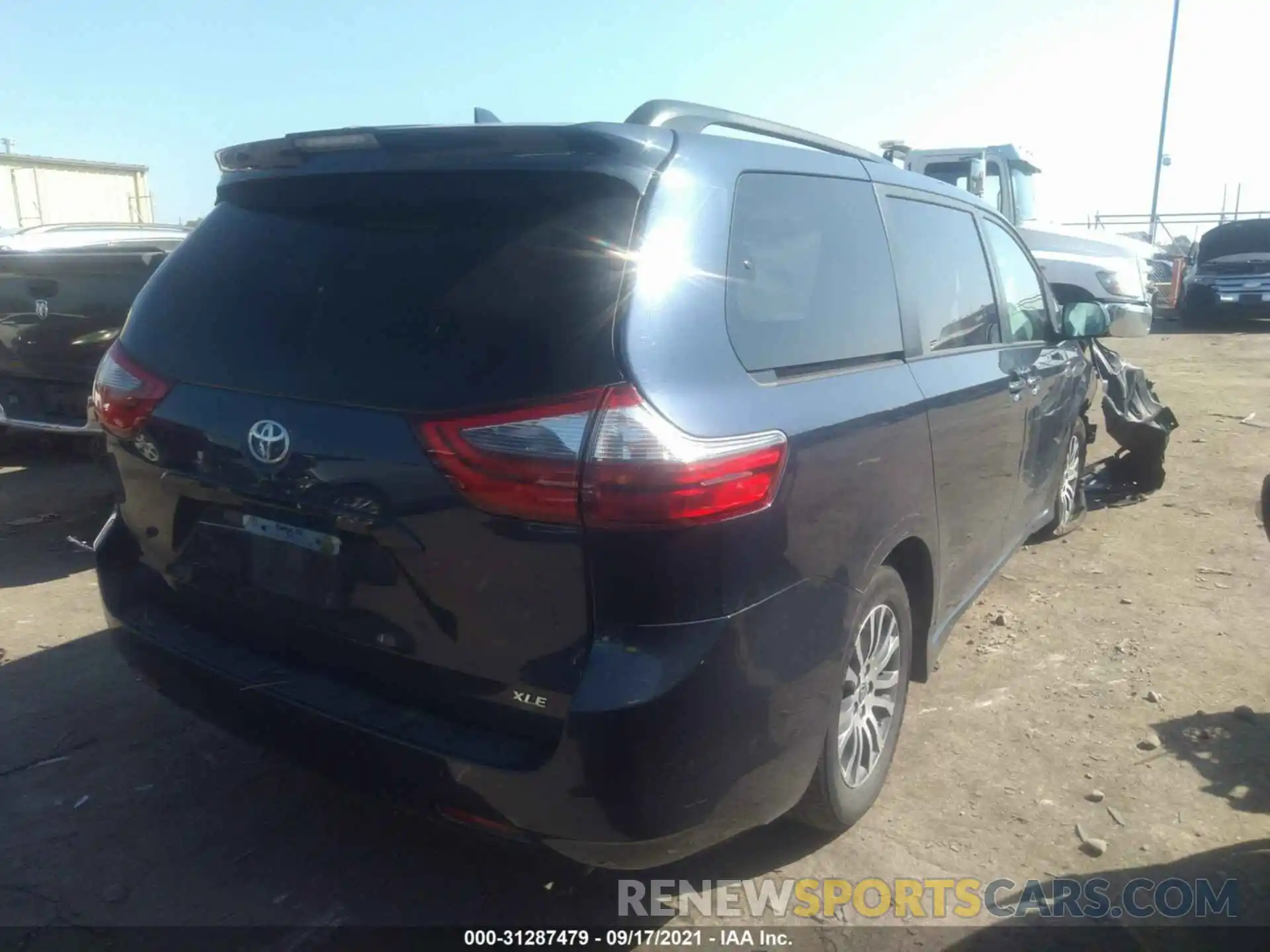 4 Фотография поврежденного автомобиля 5TDYZ3DC0LS060425 TOYOTA SIENNA 2020