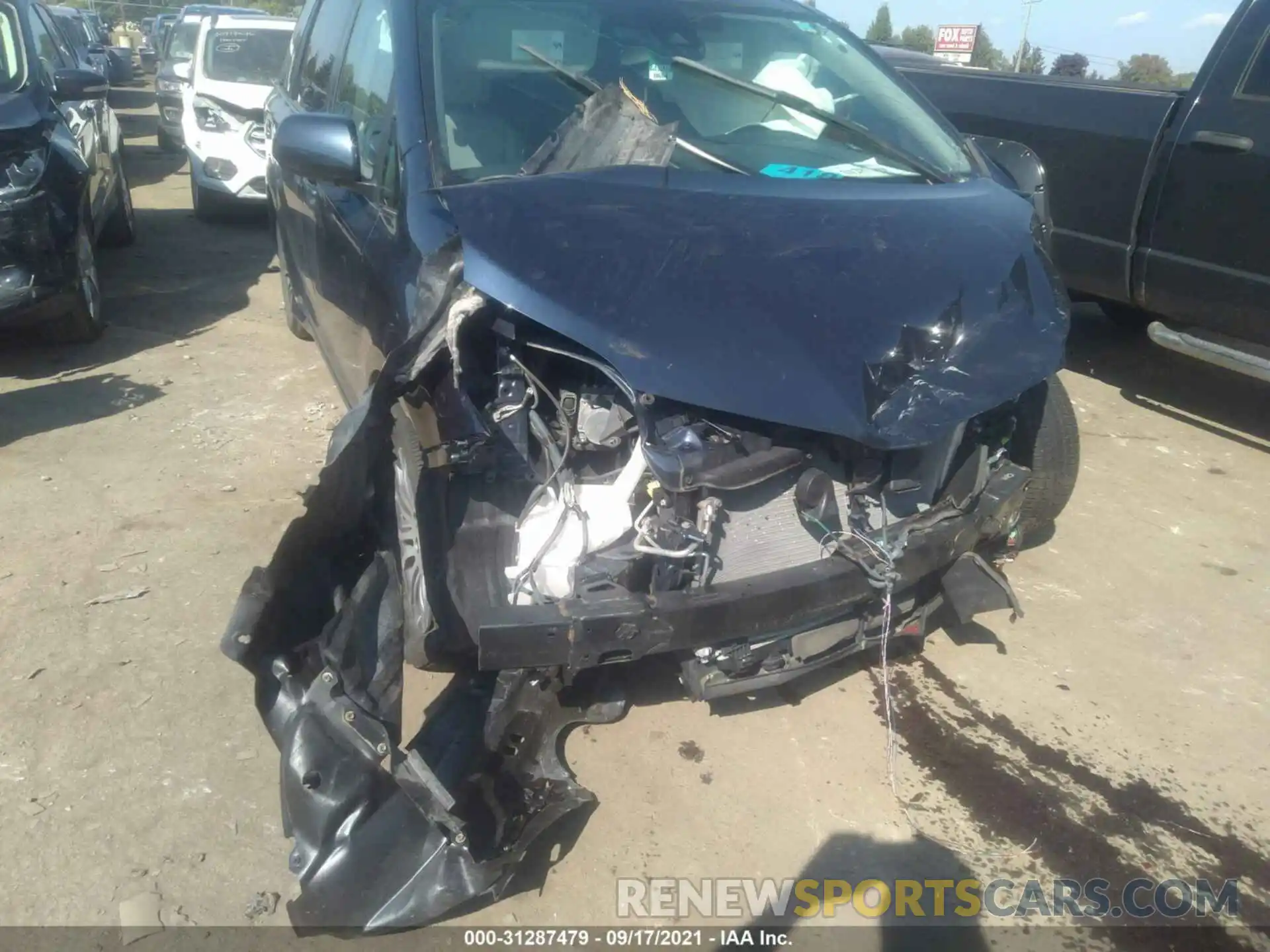 6 Photograph of a damaged car 5TDYZ3DC0LS060425 TOYOTA SIENNA 2020