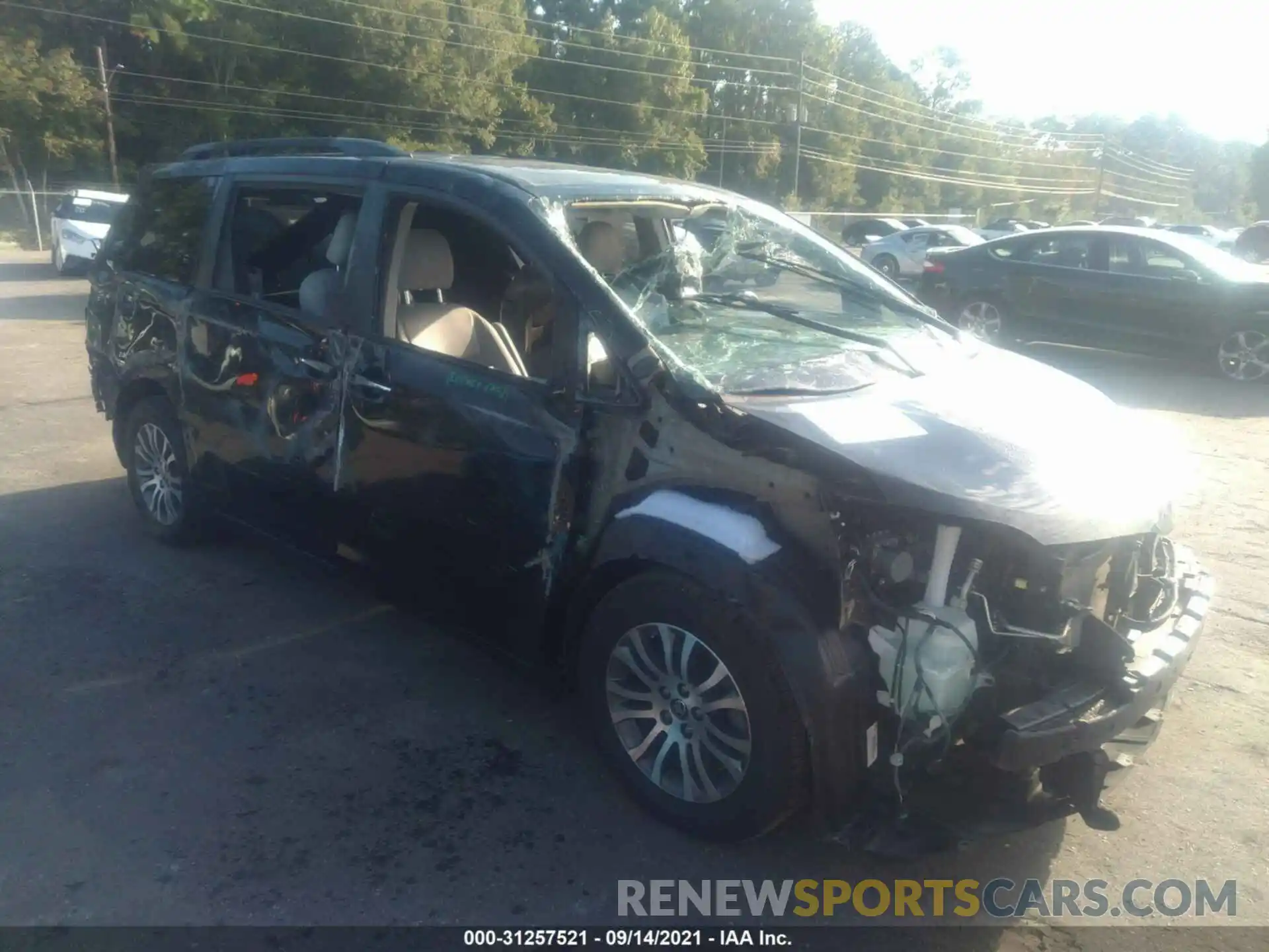 1 Photograph of a damaged car 5TDYZ3DC0LS065401 TOYOTA SIENNA 2020