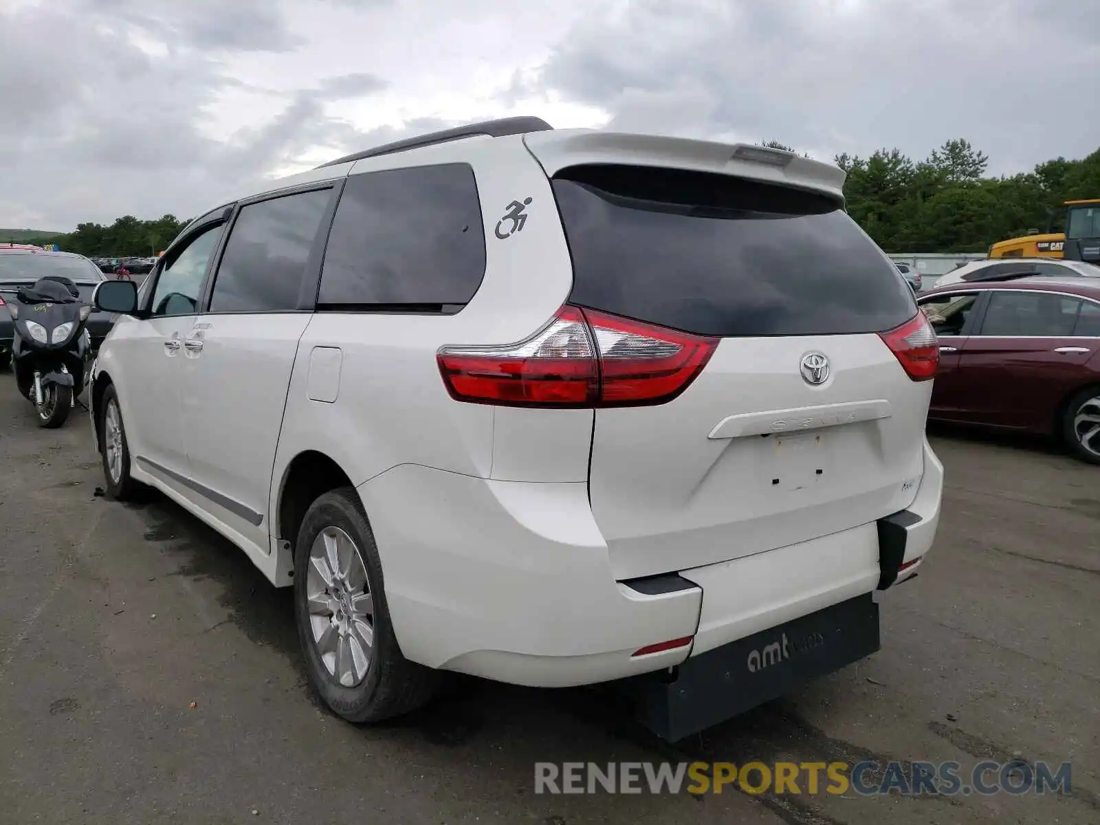 3 Photograph of a damaged car 5TDYZ3DC0LS076687 TOYOTA SIENNA 2020