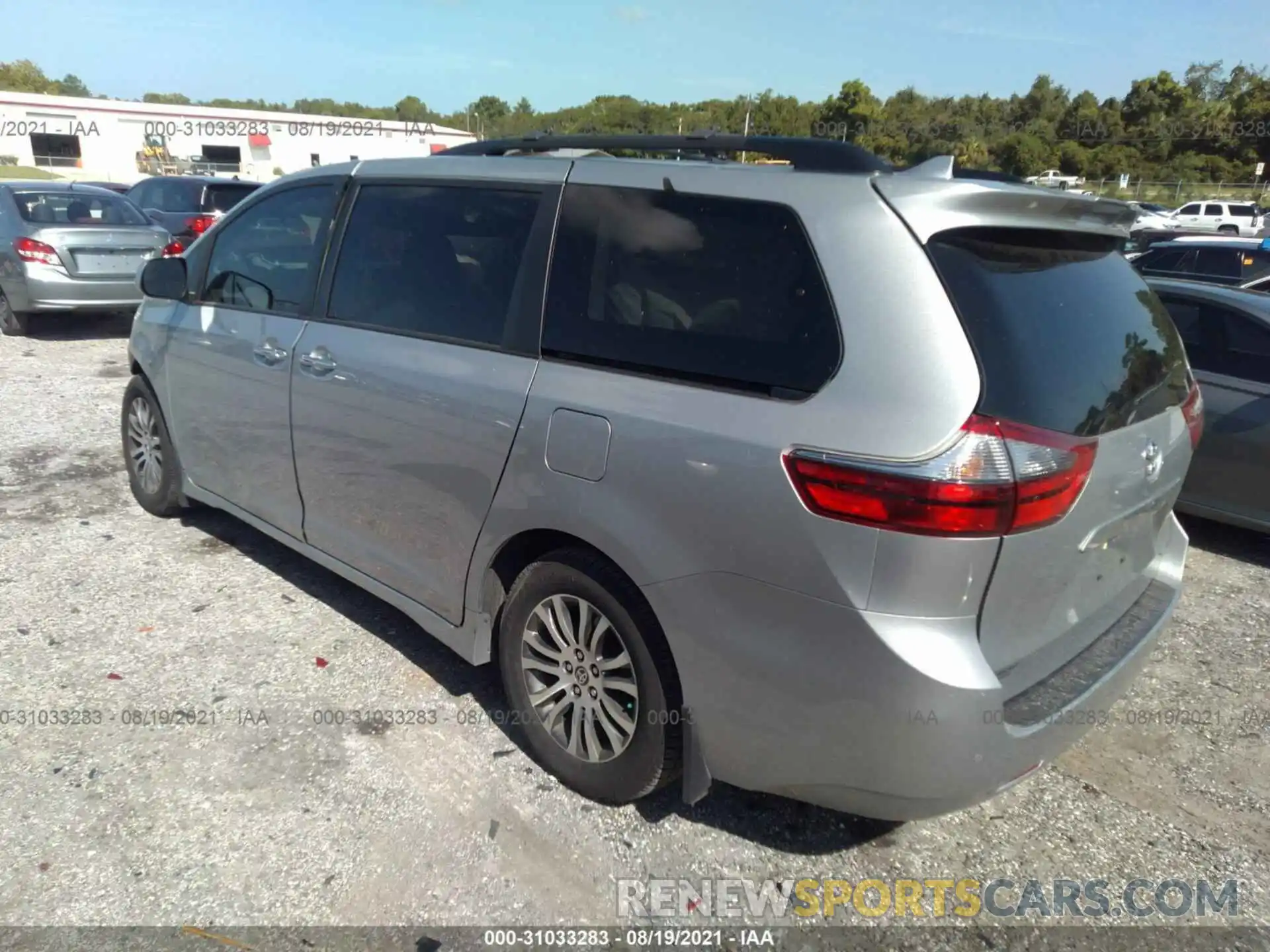 3 Фотография поврежденного автомобиля 5TDYZ3DC0LS079475 TOYOTA SIENNA 2020