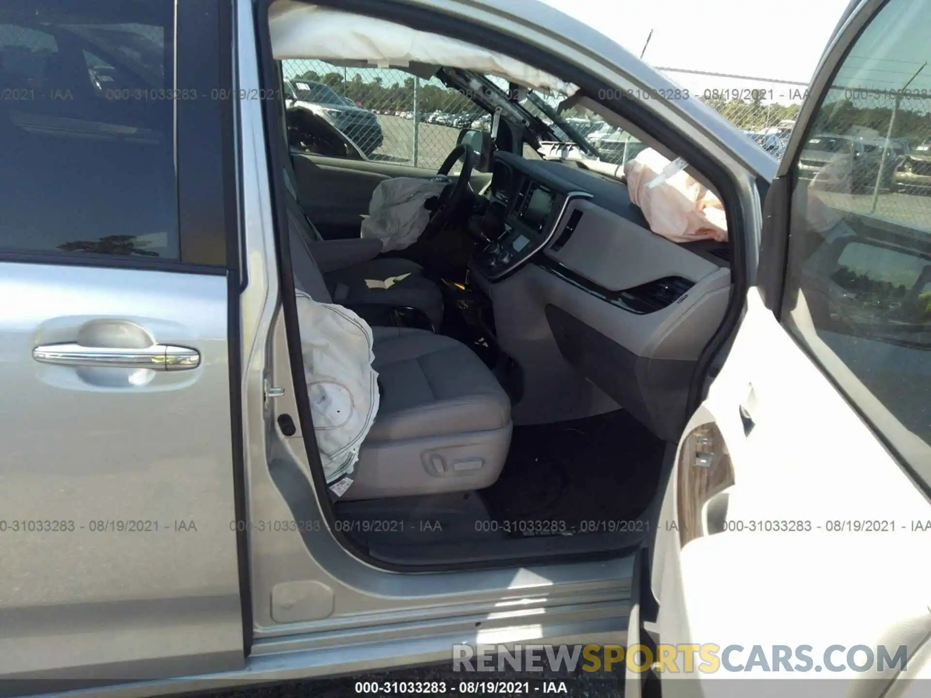 5 Photograph of a damaged car 5TDYZ3DC0LS079475 TOYOTA SIENNA 2020