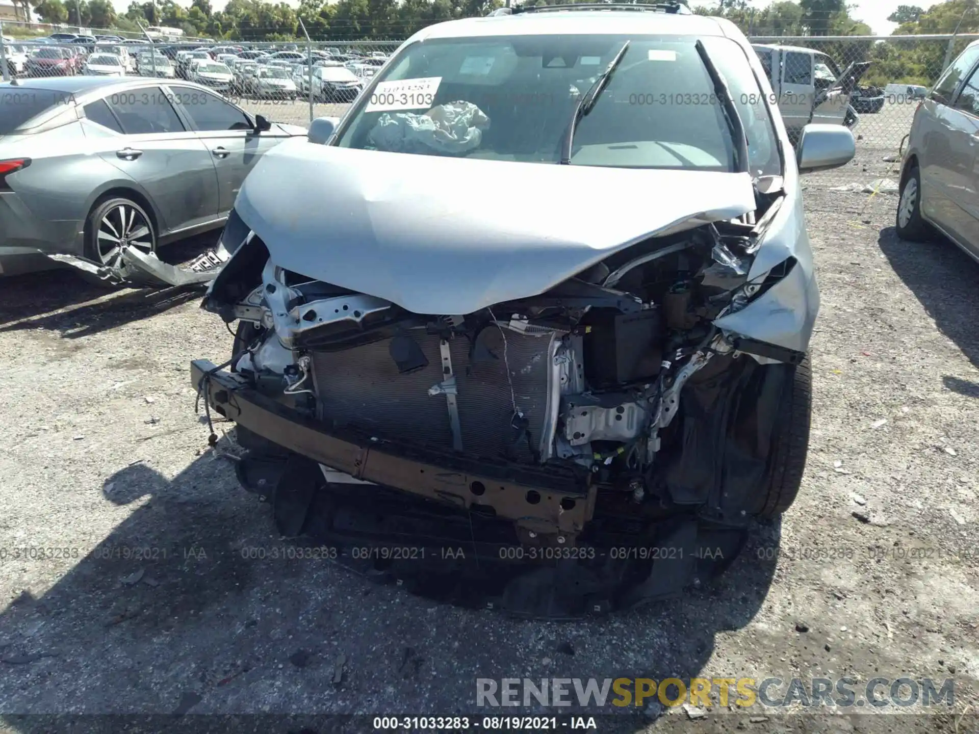 6 Photograph of a damaged car 5TDYZ3DC0LS079475 TOYOTA SIENNA 2020