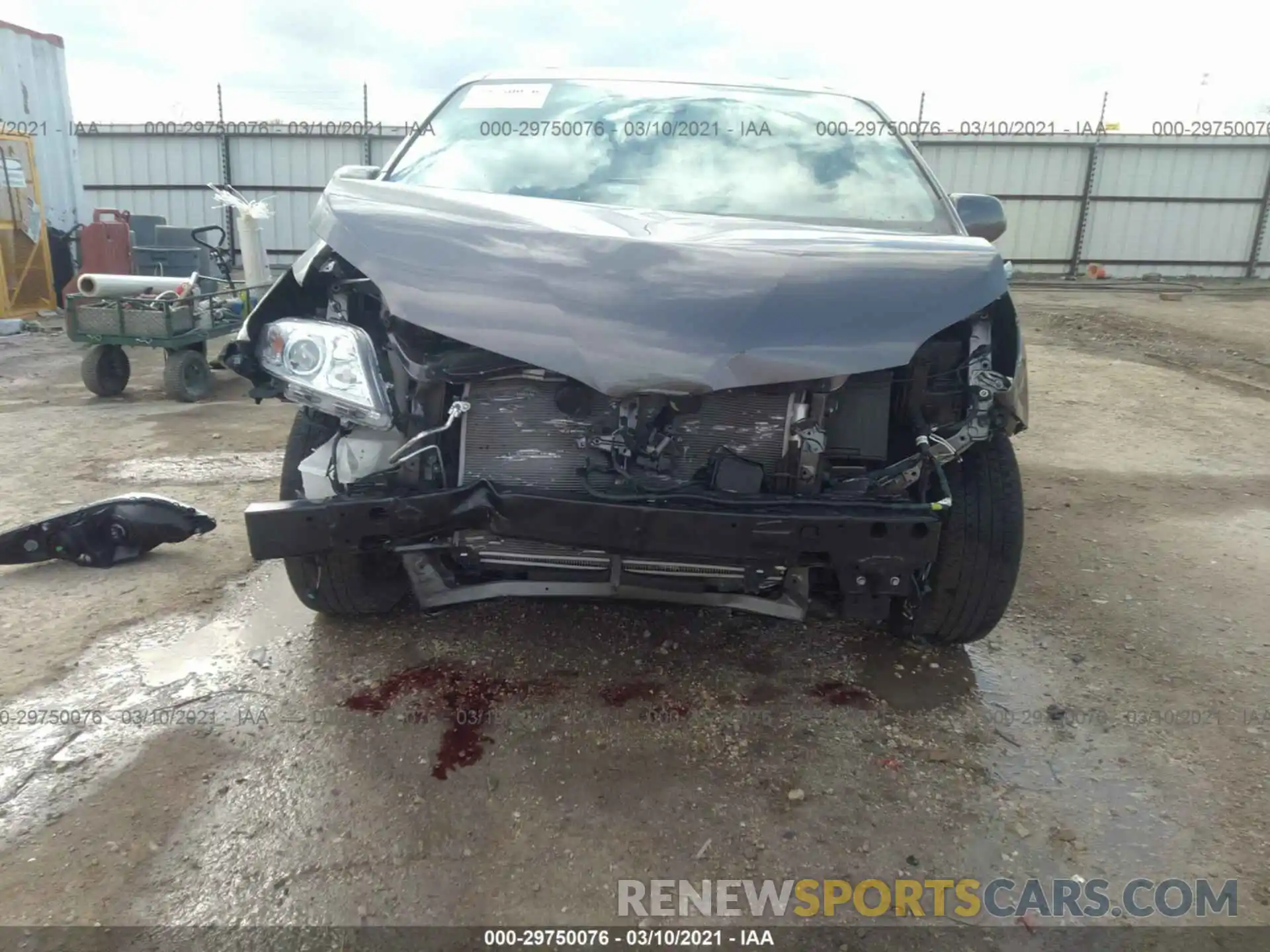 6 Photograph of a damaged car 5TDYZ3DC1LS022234 TOYOTA SIENNA 2020